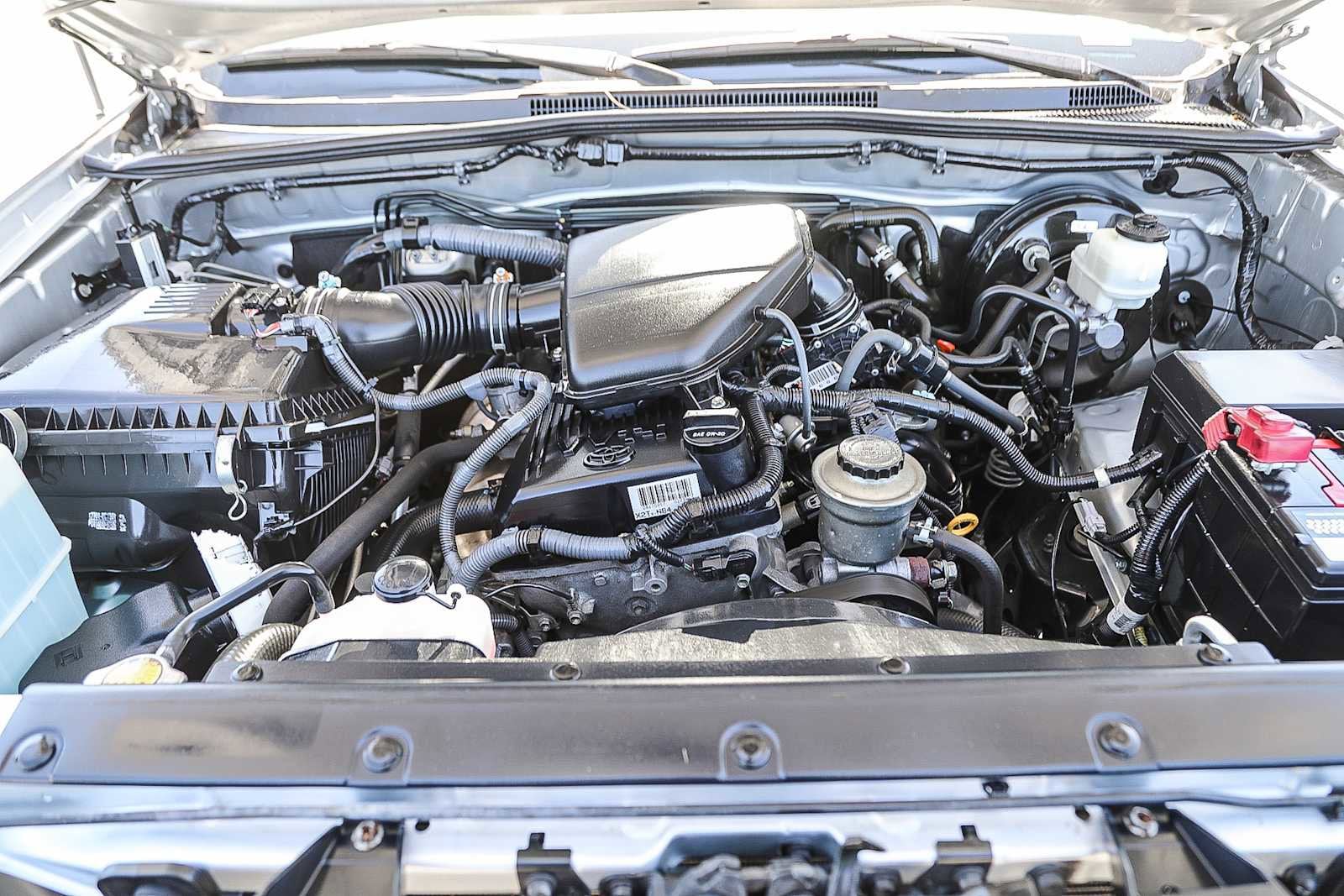 Thumbnail: 2013 Toyota Tacoma - 24