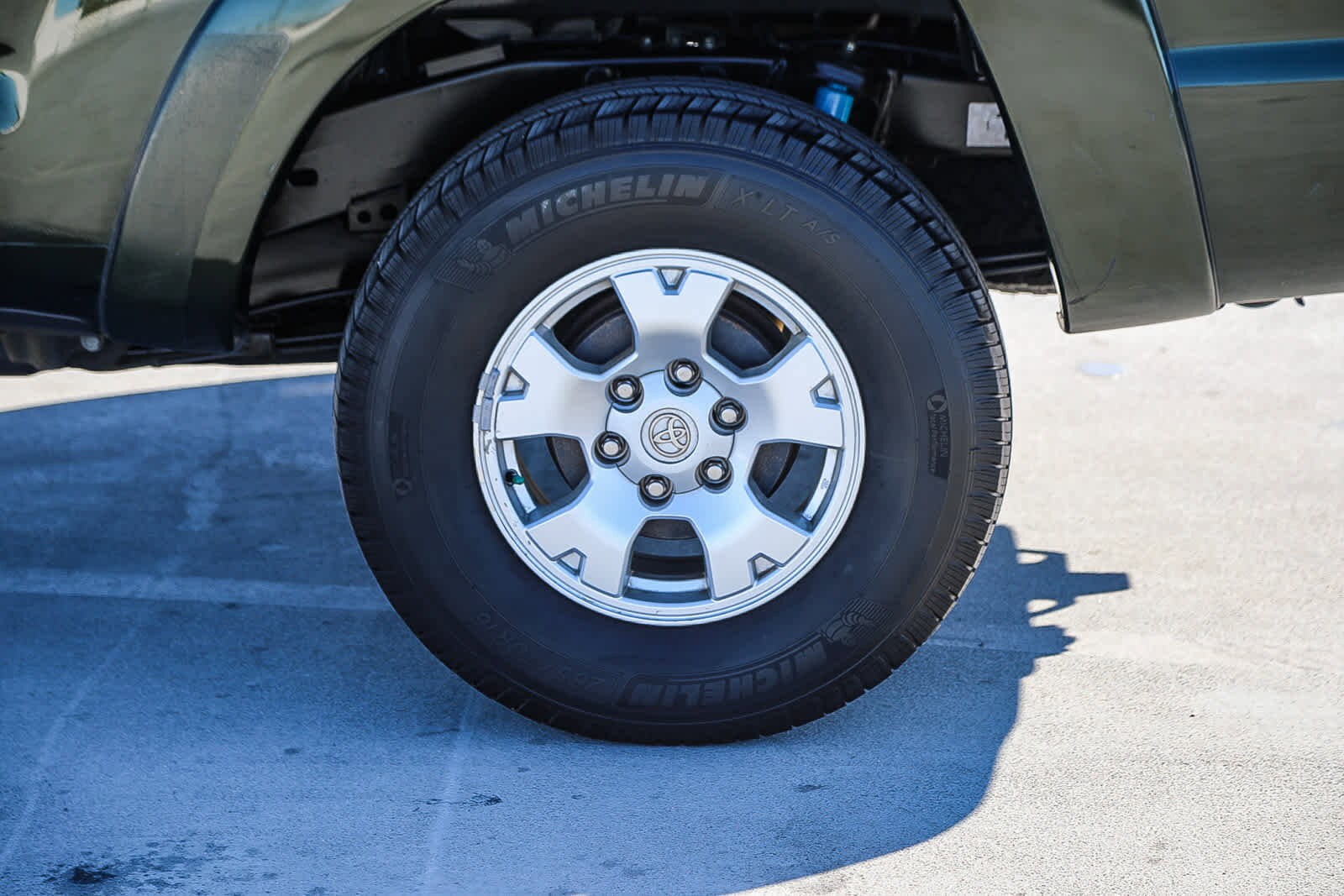 Thumbnail: 2013 Toyota Tacoma - 11