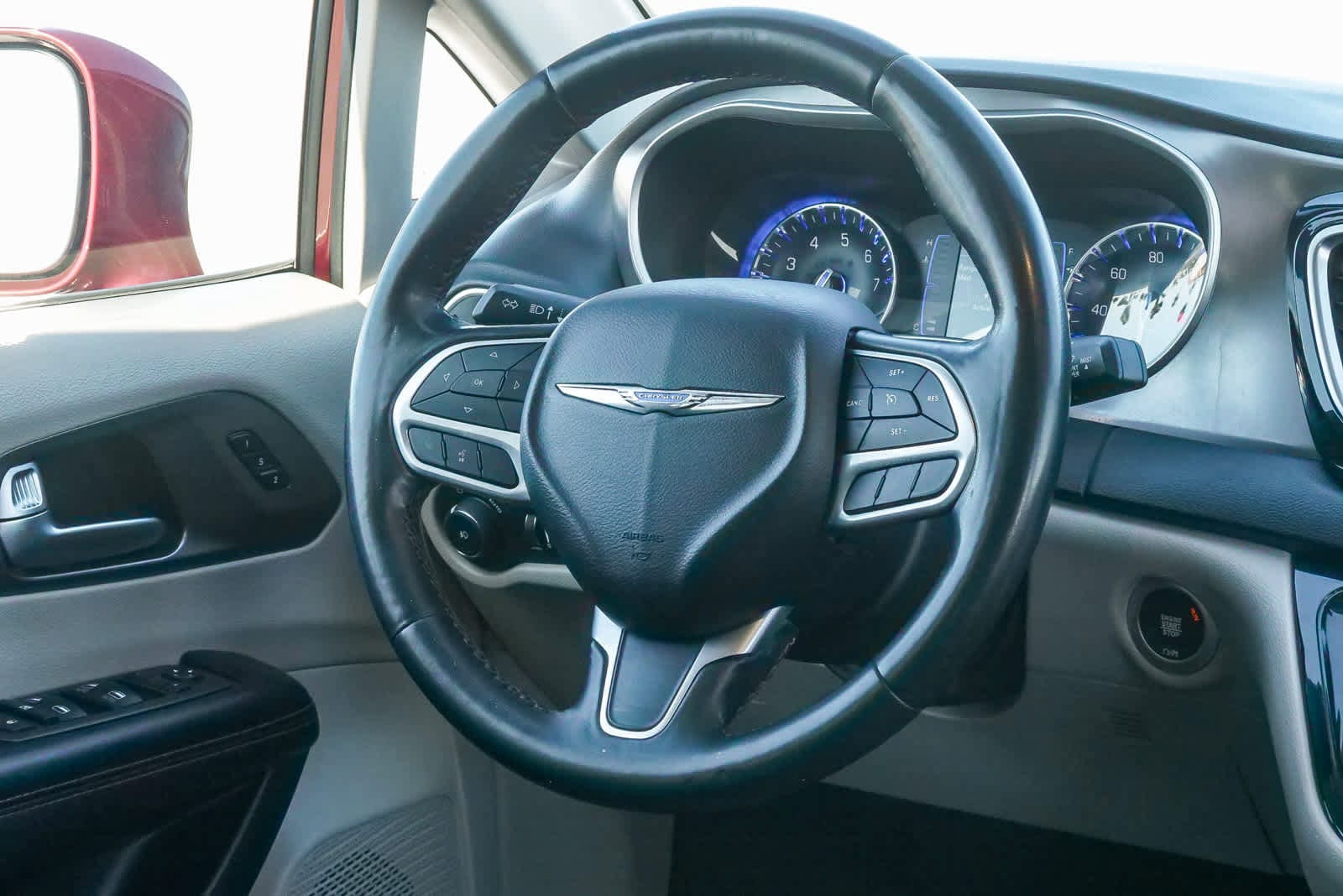 Thumbnail: 2020 Chrysler Pacifica - 15