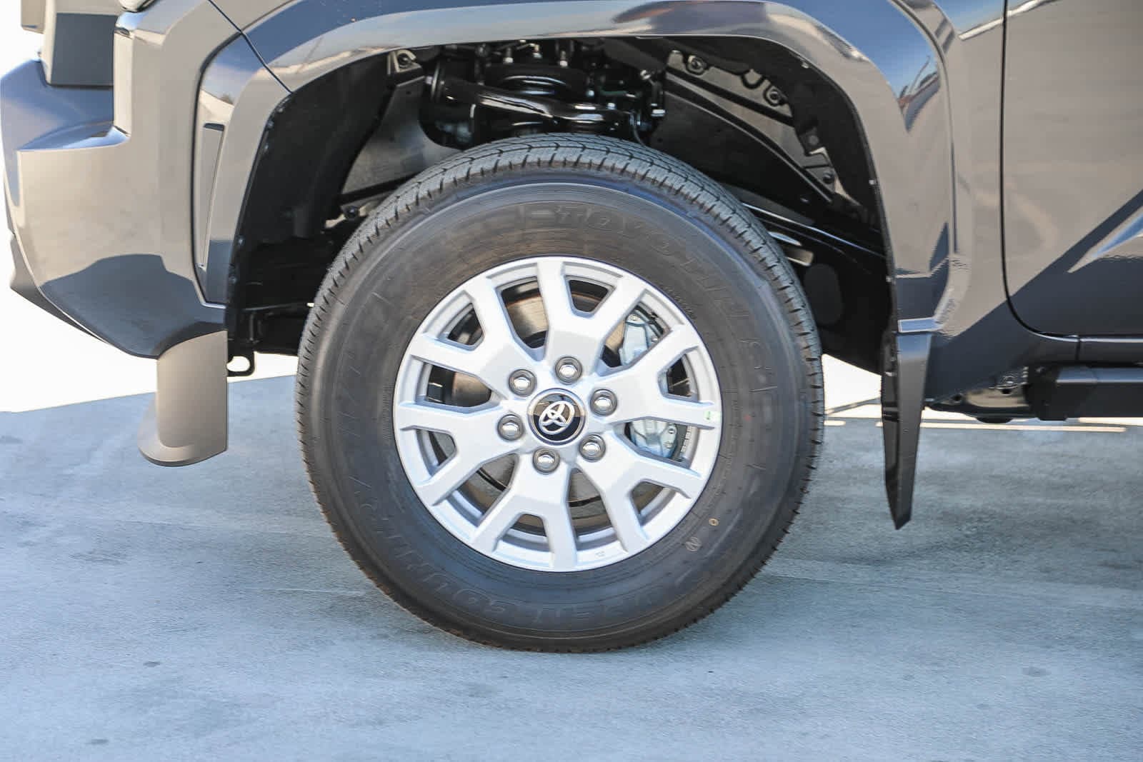 Thumbnail: 2025 Toyota Tacoma - 10