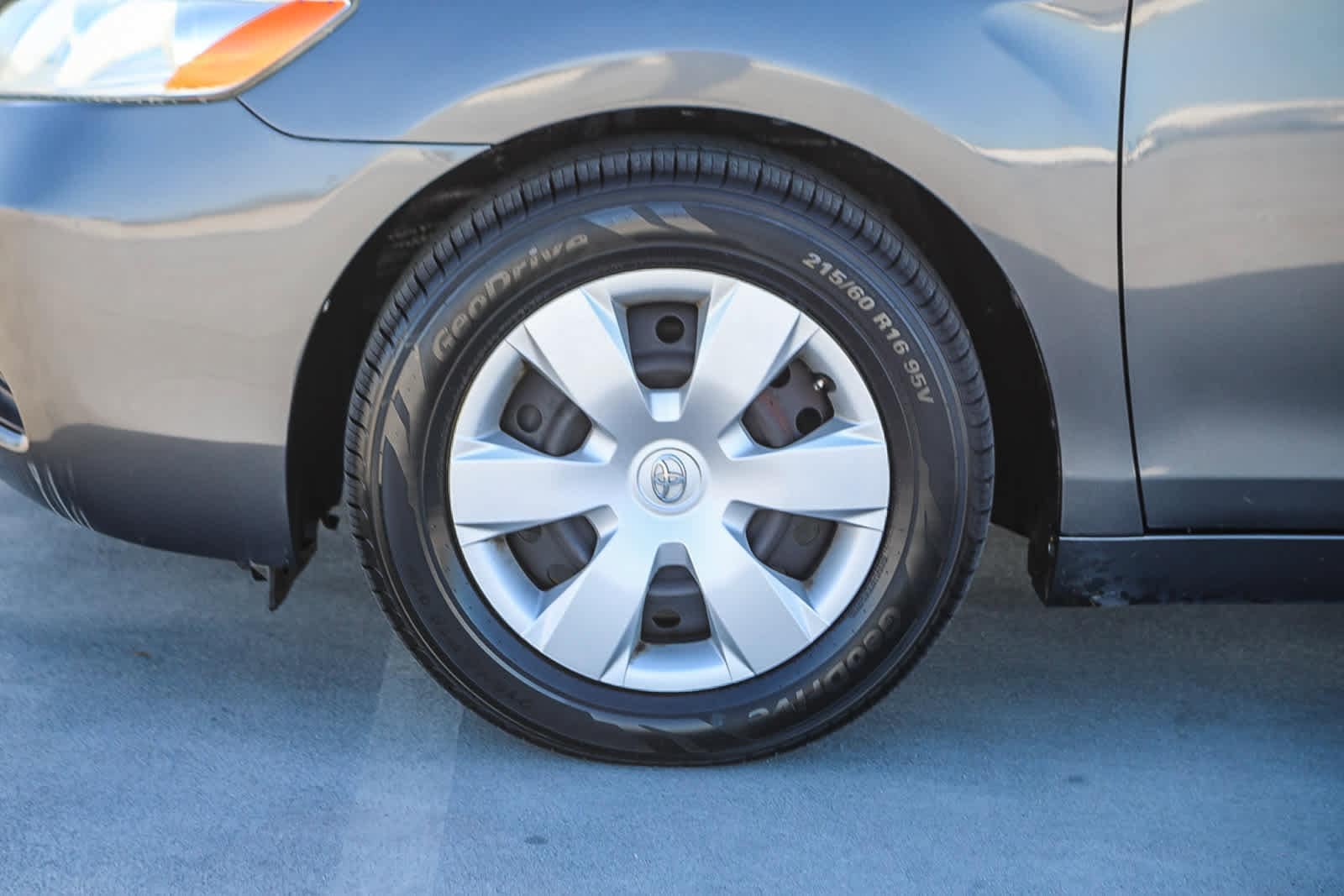 Thumbnail: 2008 Toyota Camry - 9