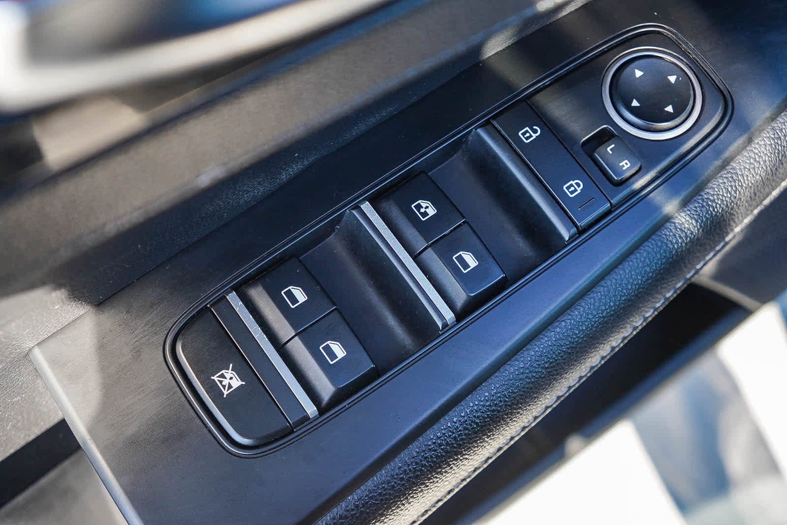 Thumbnail: 2022 Kia Forte - 23