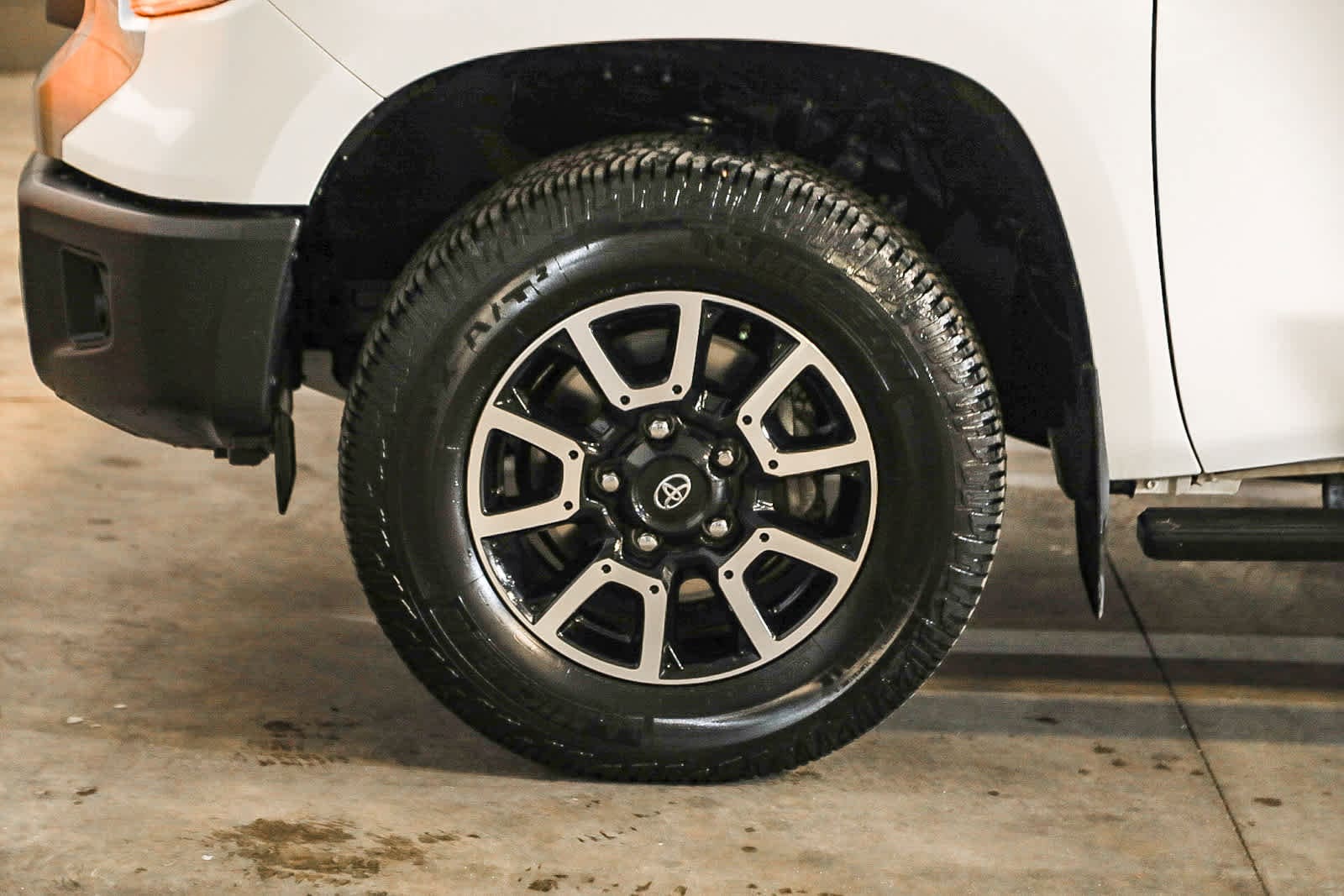 Thumbnail: 2017 Toyota Tundra - 10