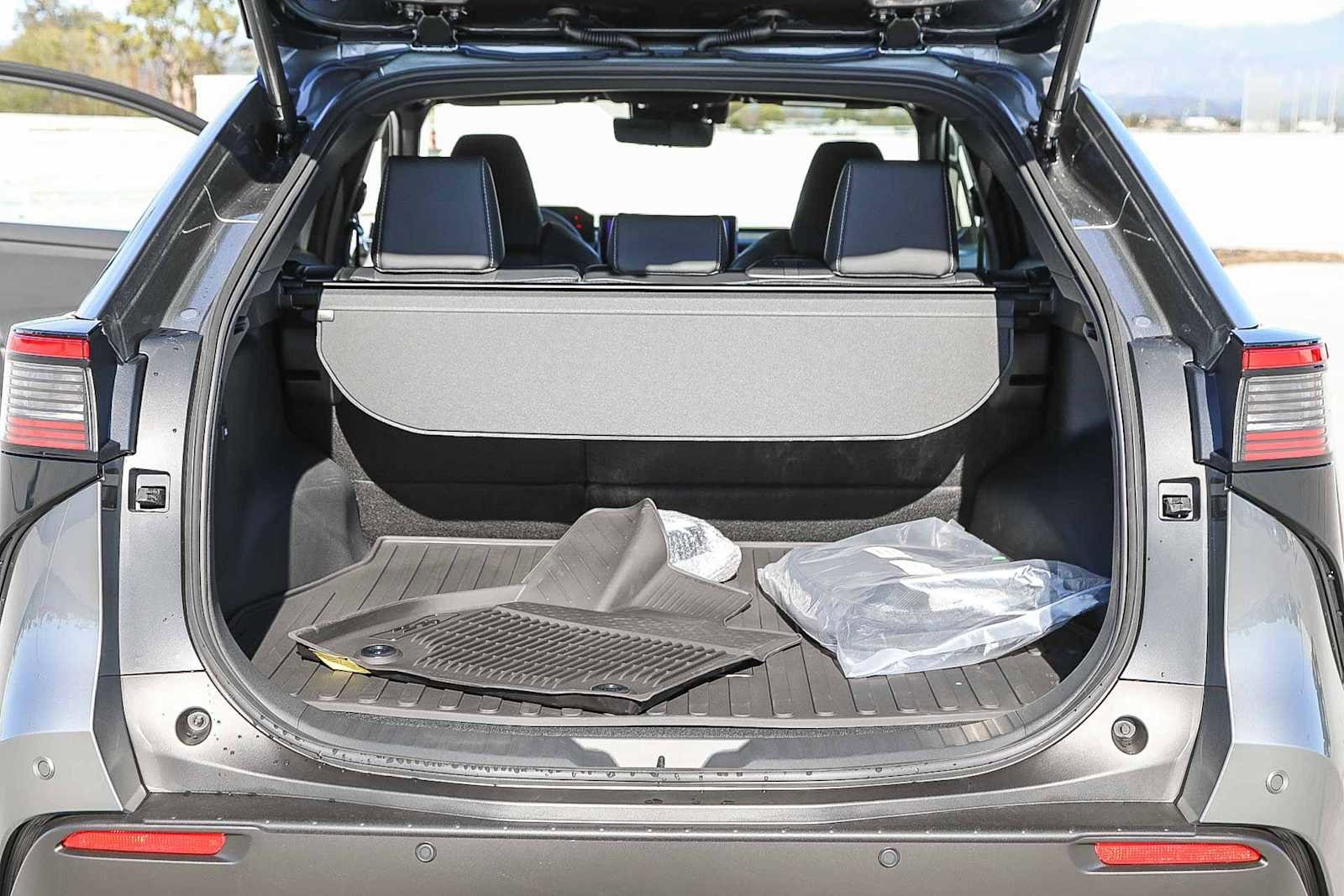 Thumbnail: 2026 Toyota bZ - 12