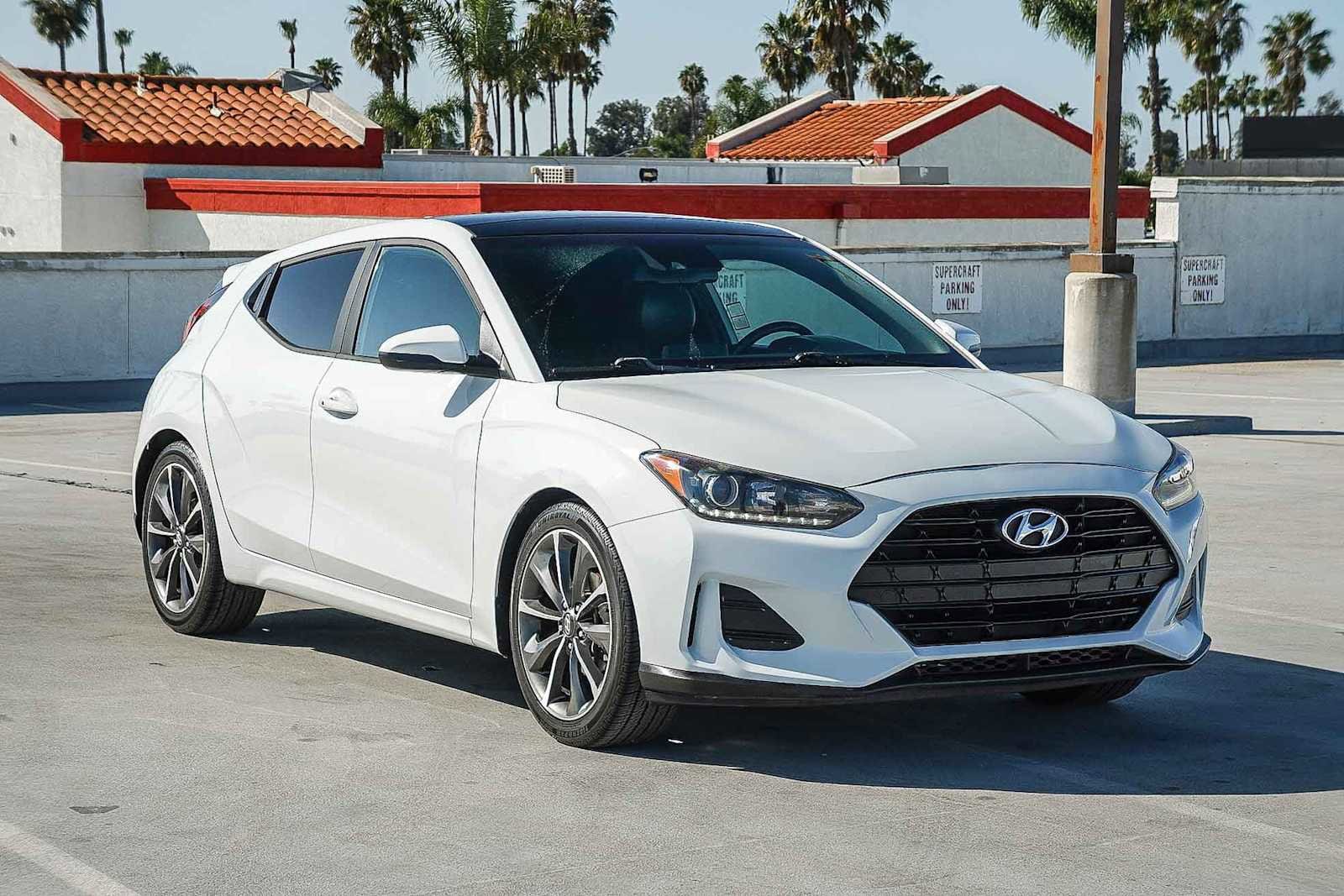Thumbnail: 2019 Hyundai Veloster - 4