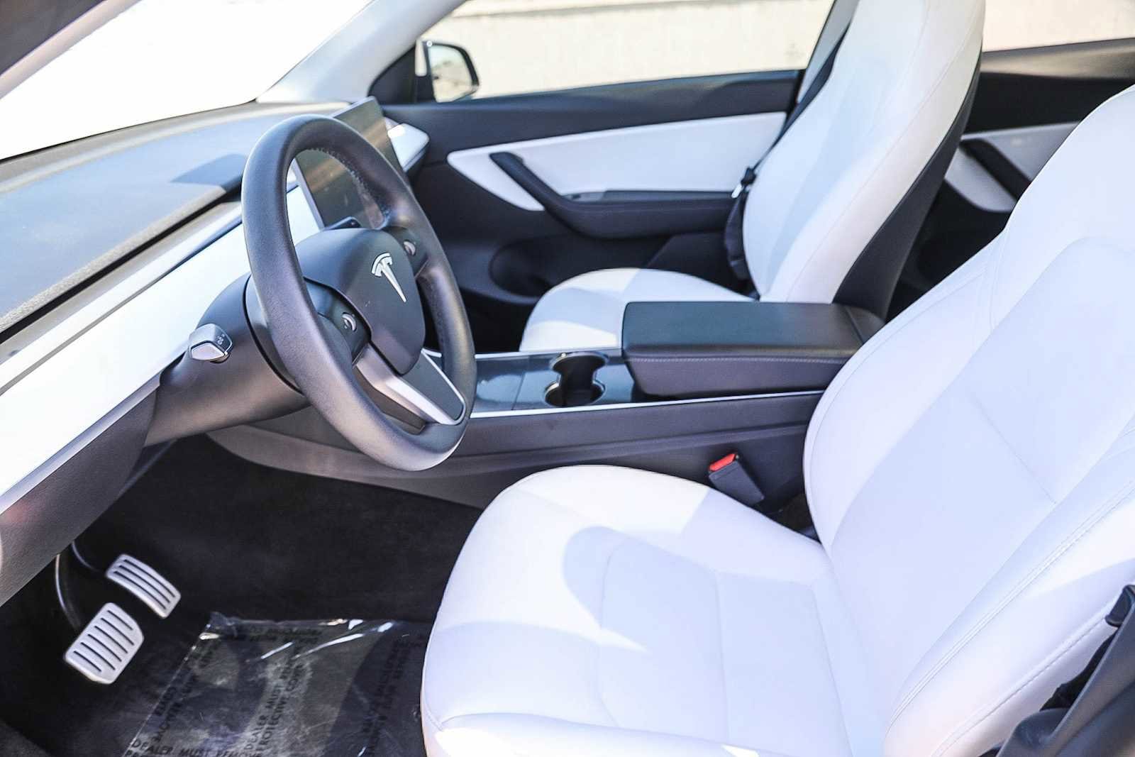 Thumbnail: 2021 Tesla Model Y - 16
