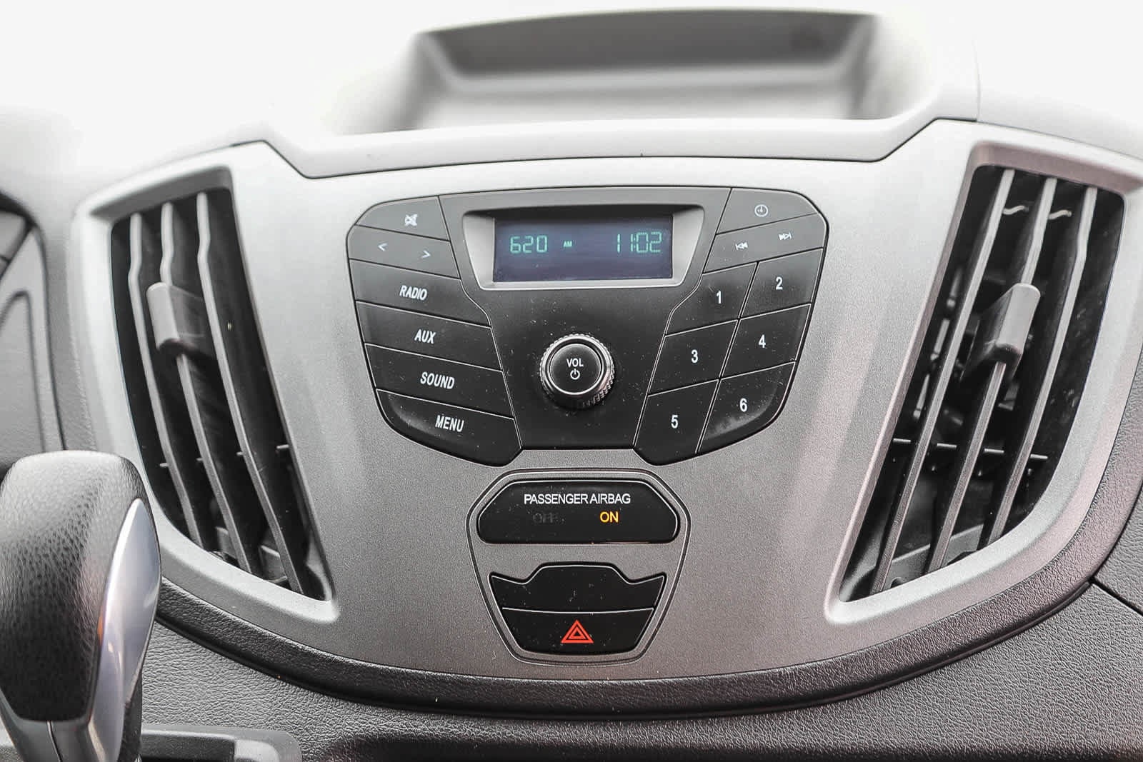 Thumbnail: 2015 Ford Transit Series - 13
