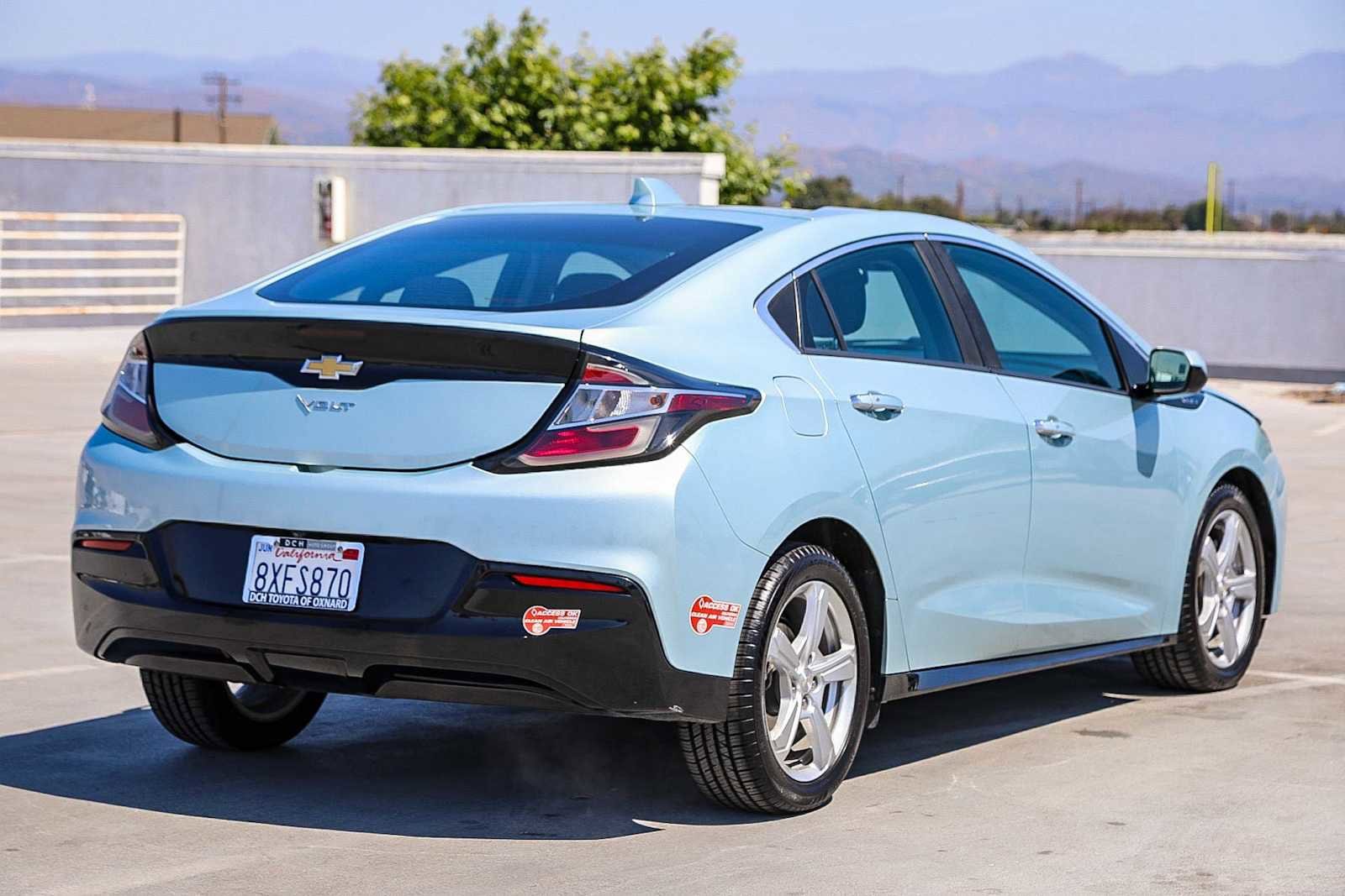 Thumbnail: 2018 Chevrolet Volt - 5