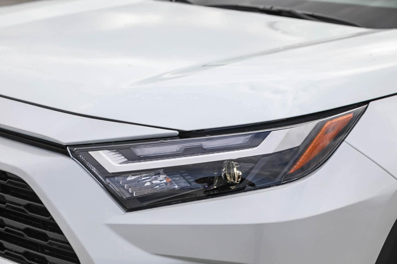 Thumbnail: 2025 Toyota RAV4 - 7