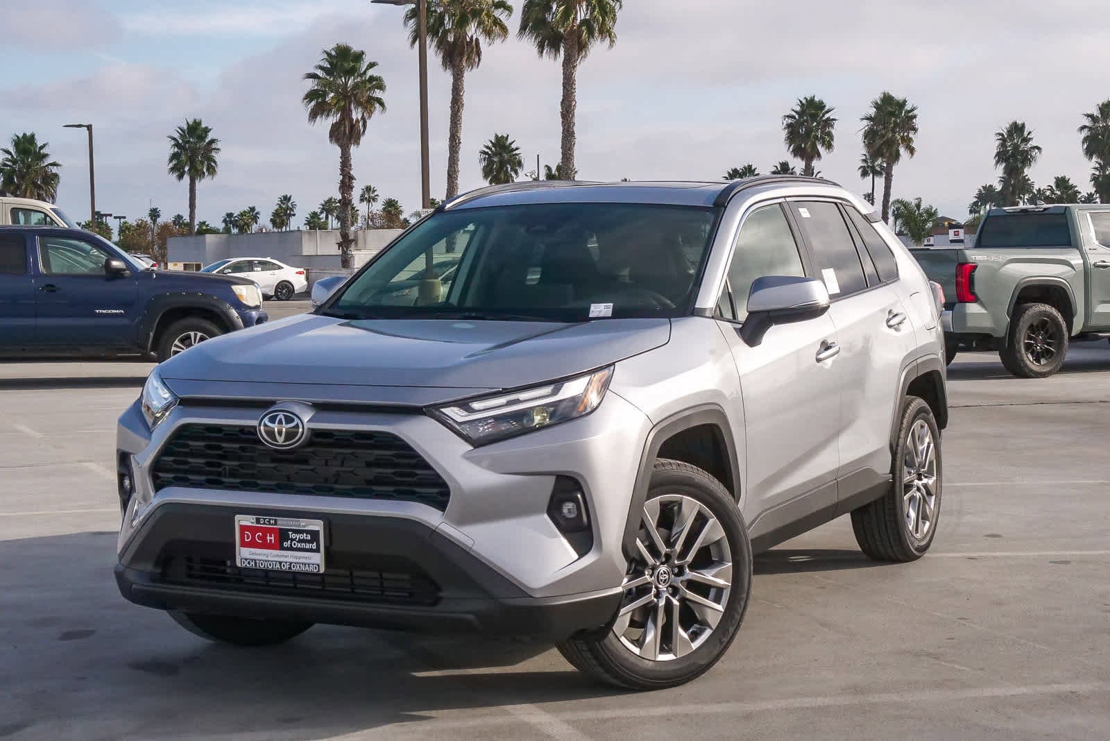 2025 Toyota RAV4 XLE Premium's photo