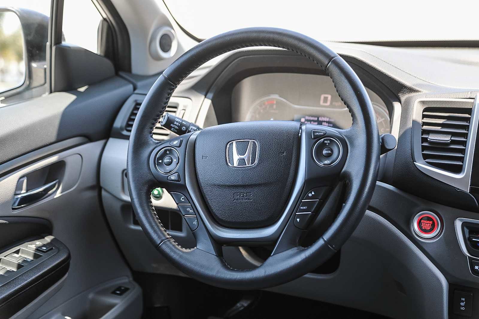 Thumbnail: 2016 Honda Pilot - 14