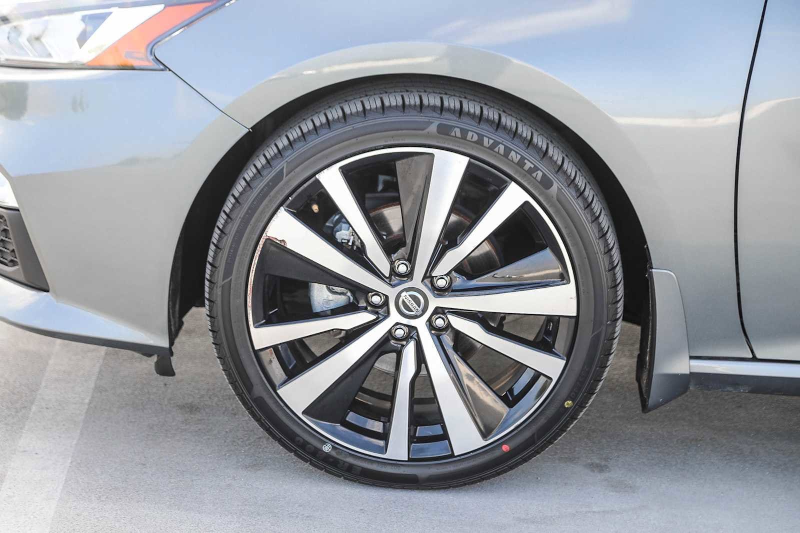 Thumbnail: 2021 Nissan Altima - 9