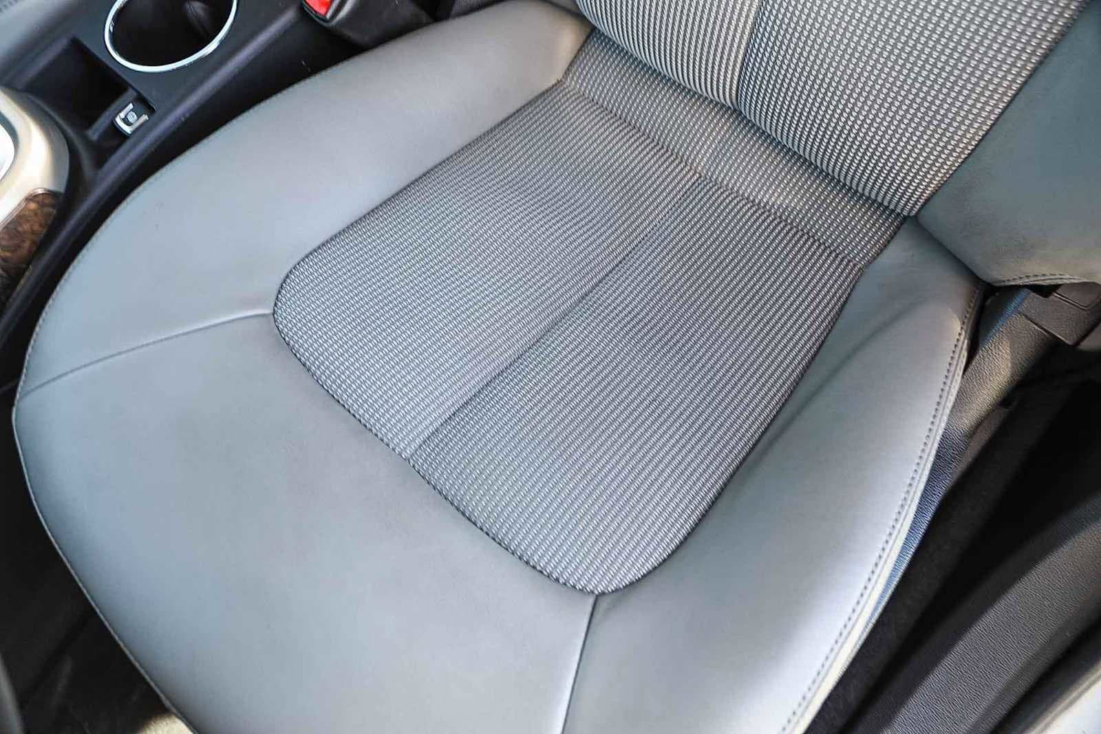 Thumbnail: 2012 Buick Verano - 24