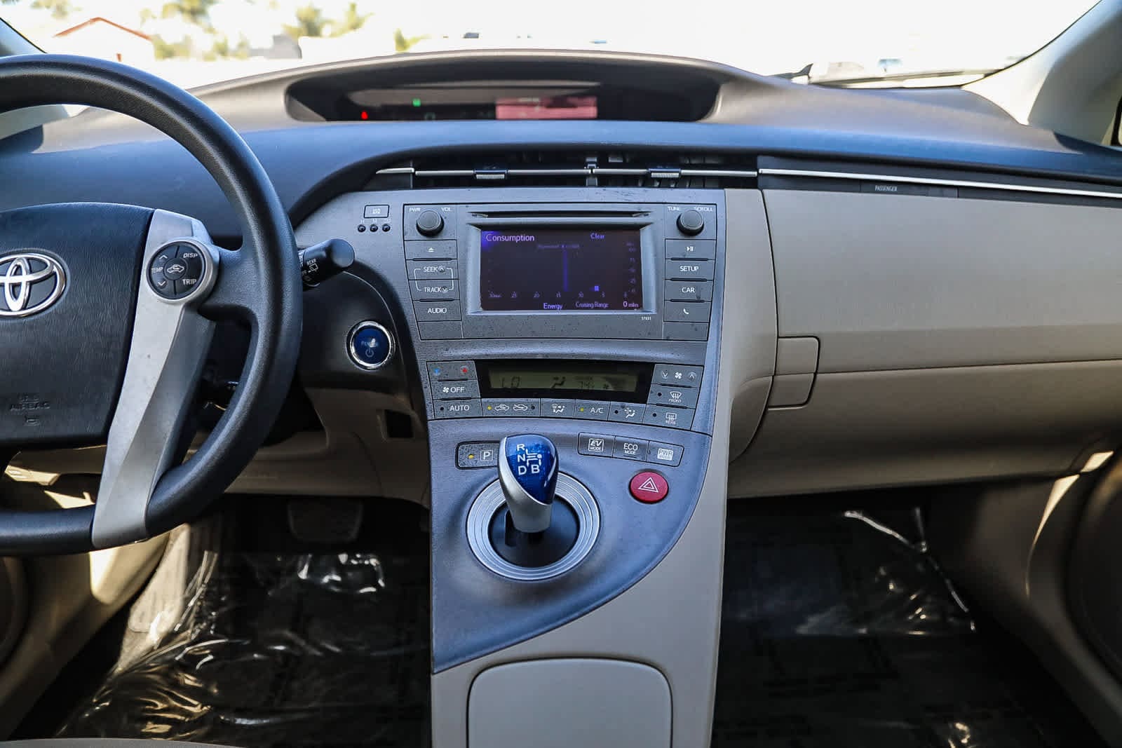 Thumbnail: 2014 Toyota Prius - 12