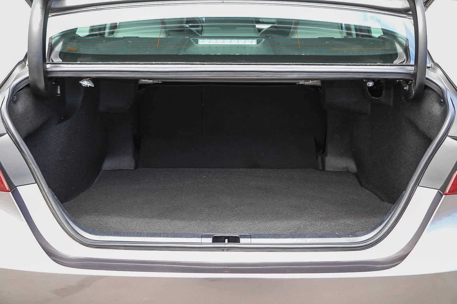 Thumbnail: 2019 Toyota Camry - 25