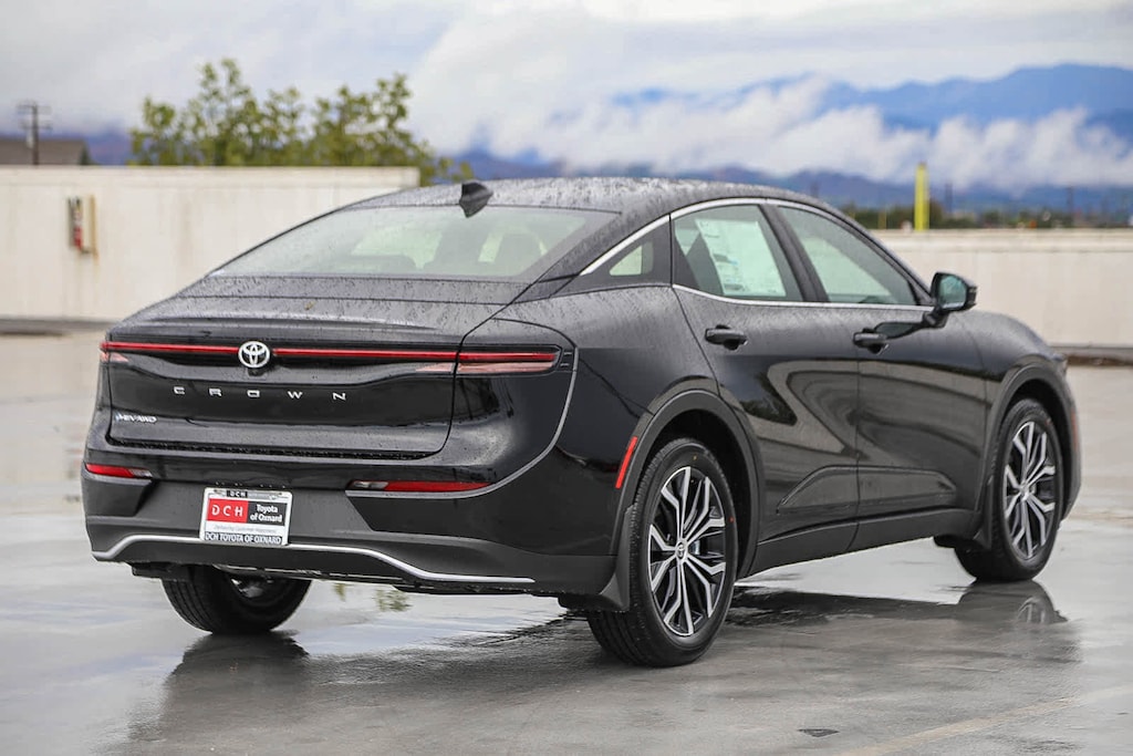 New 2026 Toyota Crown XLE XLE