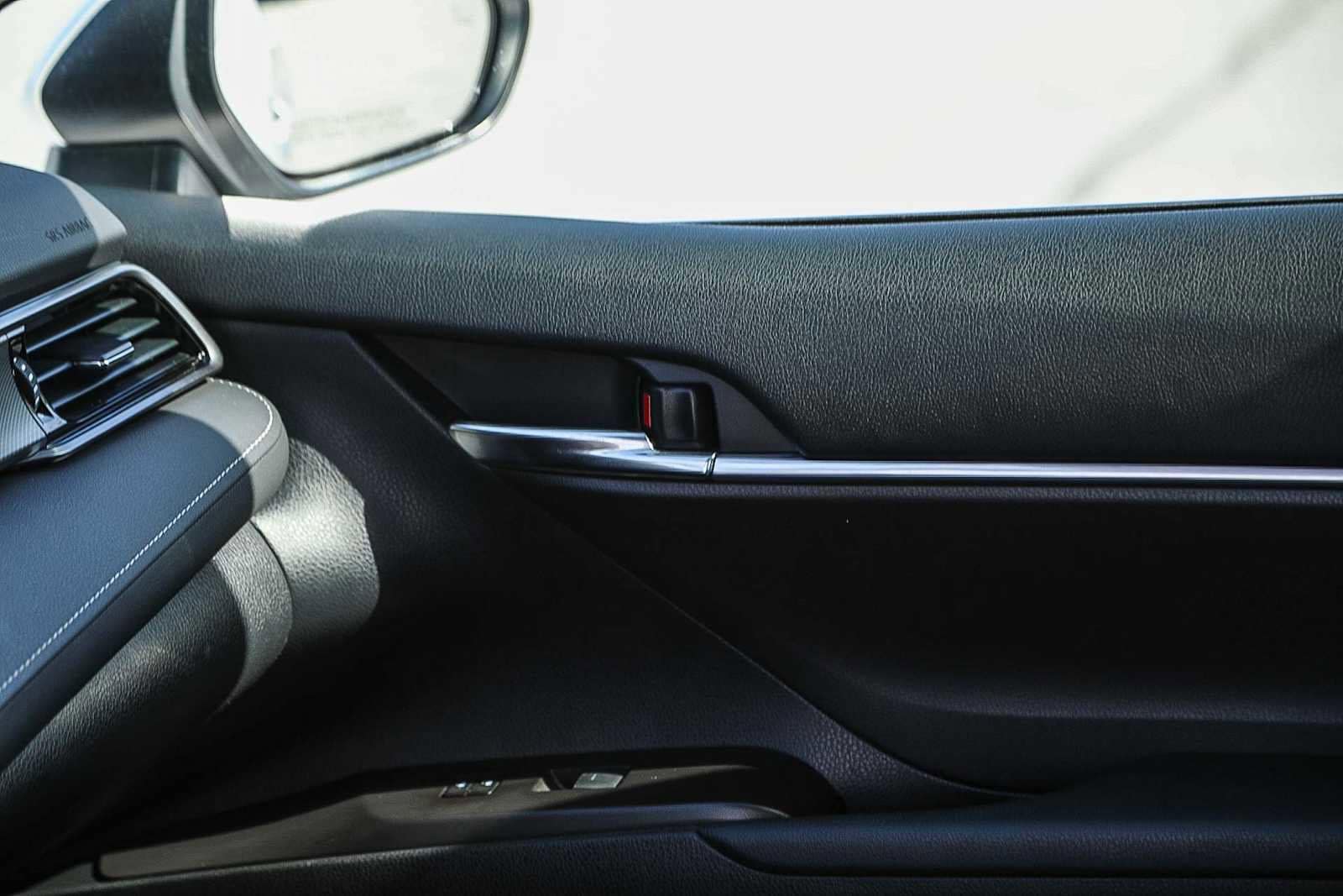 Thumbnail: 2023 Toyota Camry - 22