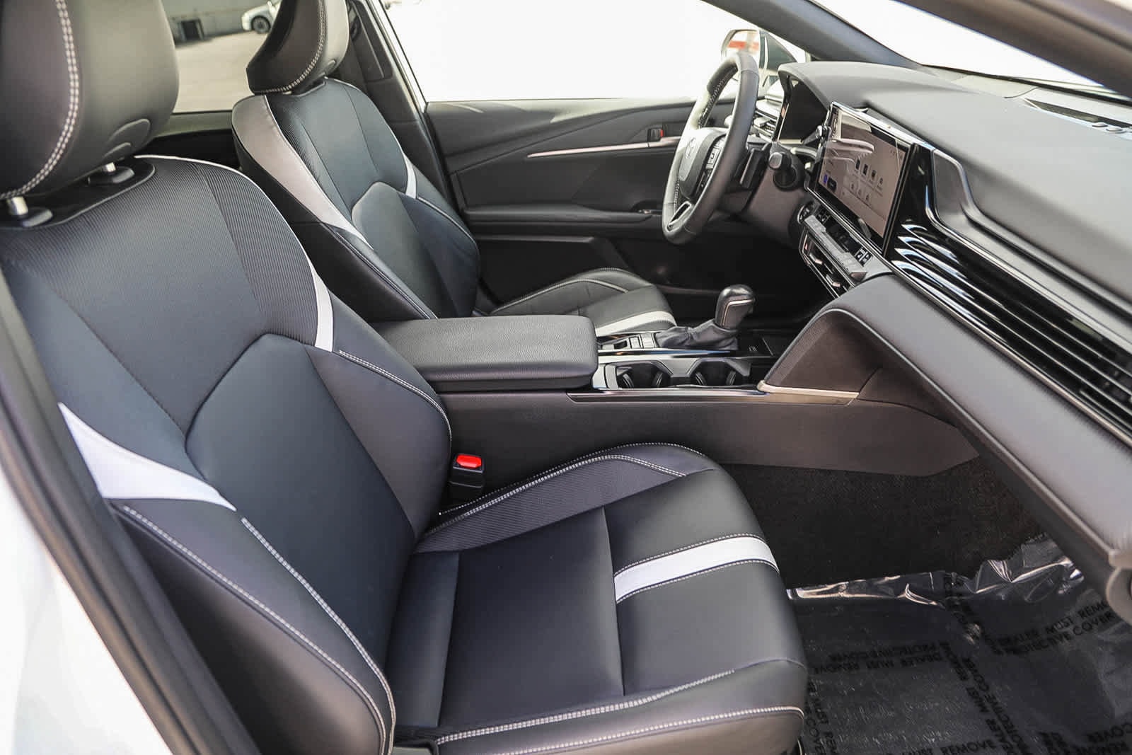 Thumbnail: 2025 Toyota Camry - 16