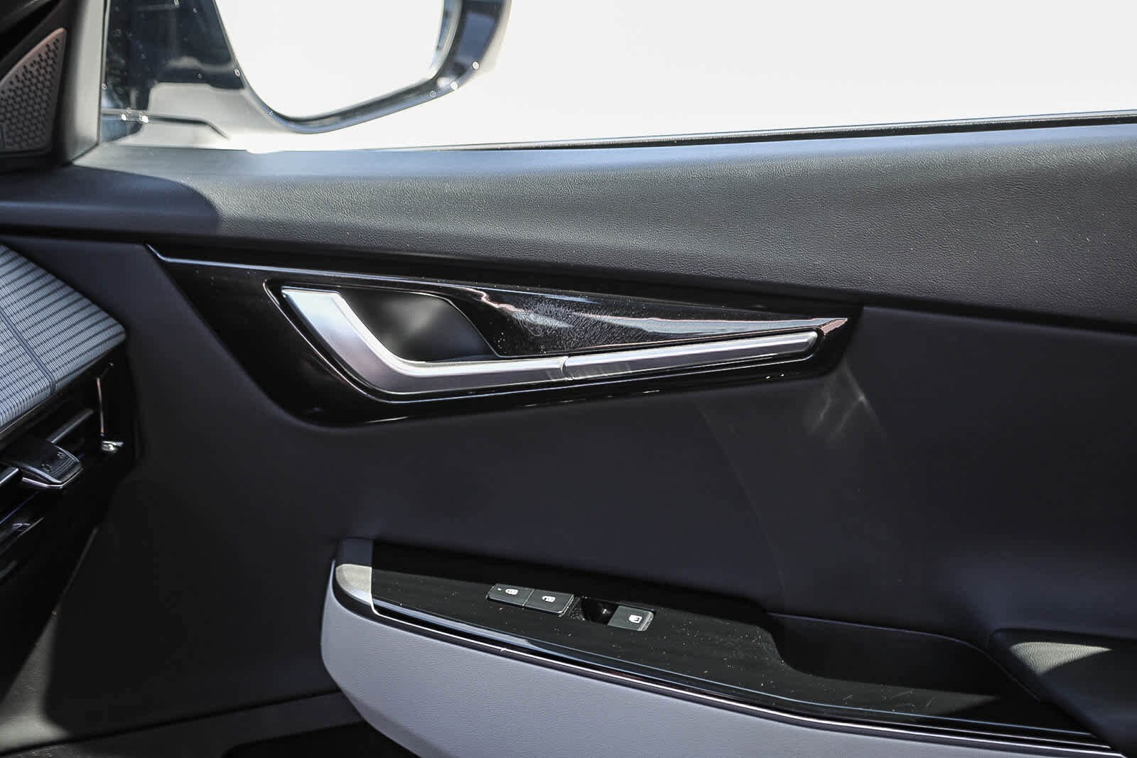 Thumbnail: 2024 Kia EV6 - 21