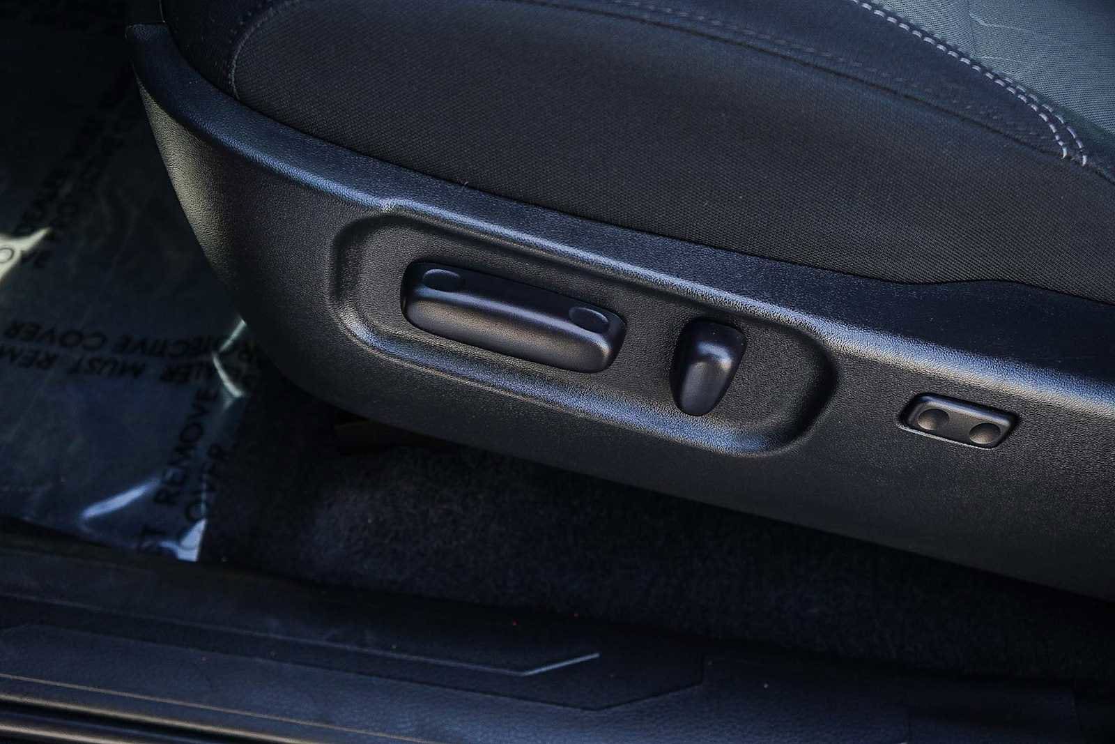 Thumbnail: 2023 Toyota Tacoma - 25