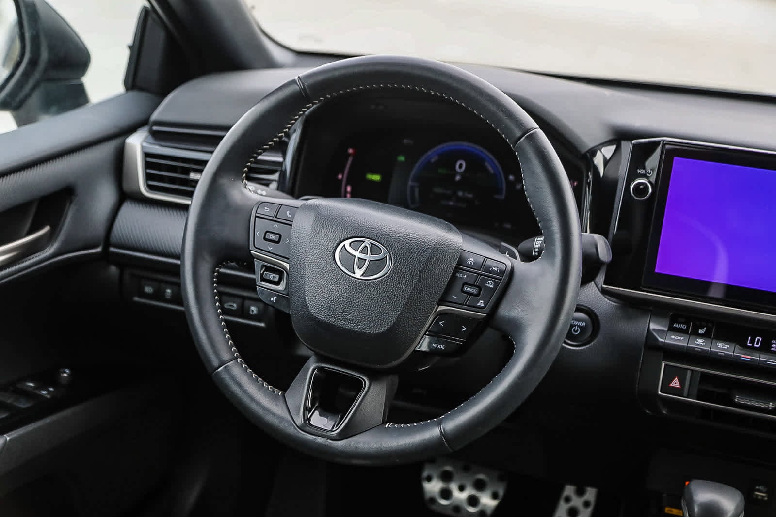 Thumbnail: 2025 Toyota Camry - 15