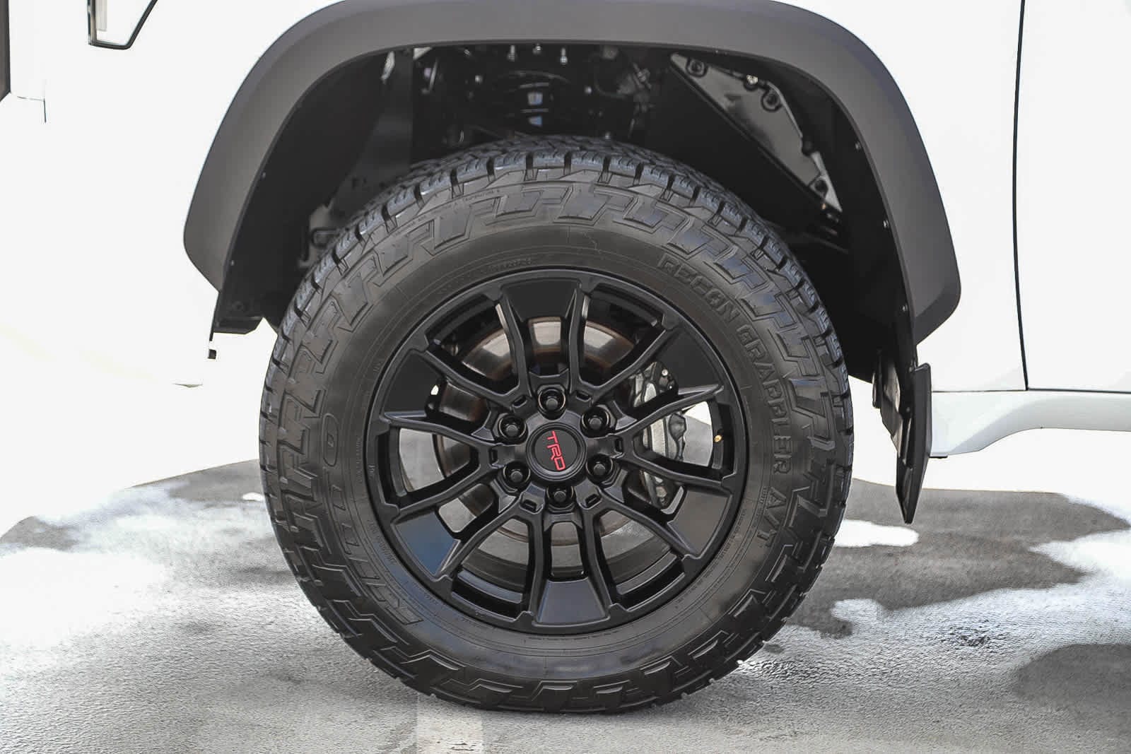 Thumbnail: 2024 Toyota Tundra - 10