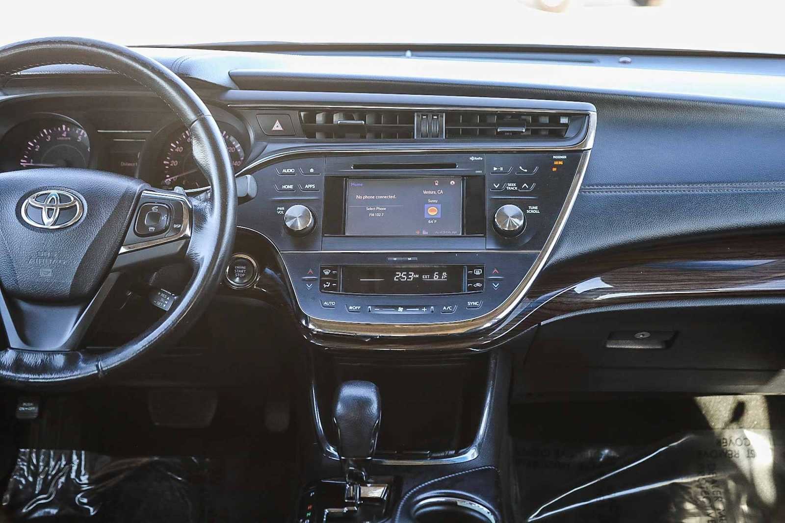 Thumbnail: 2015 Toyota Avalon - 13