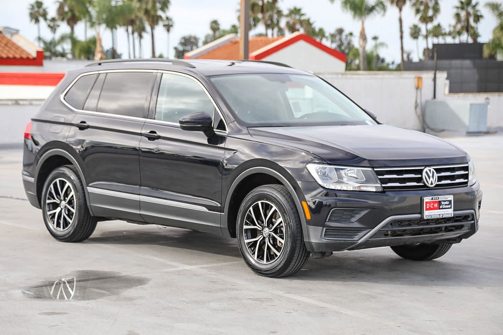 Thumbnail: 2021 Volkswagen Tiguan - 4