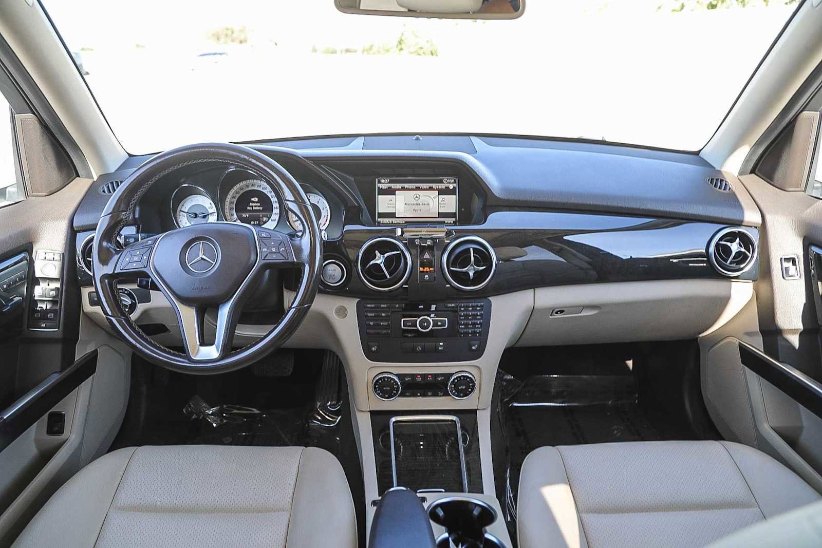 Thumbnail: 2015 Mercedes-Benz GLK - 11