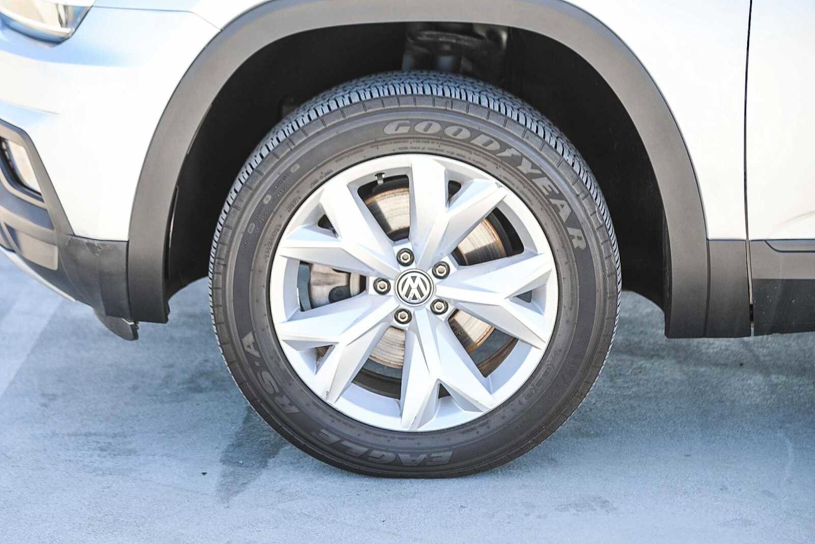 Thumbnail: 2018 Volkswagen Atlas - 10