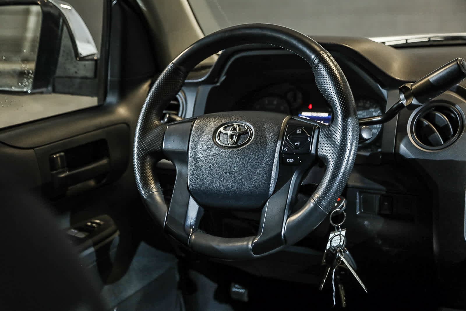 Thumbnail: 2017 Toyota Tundra - 15