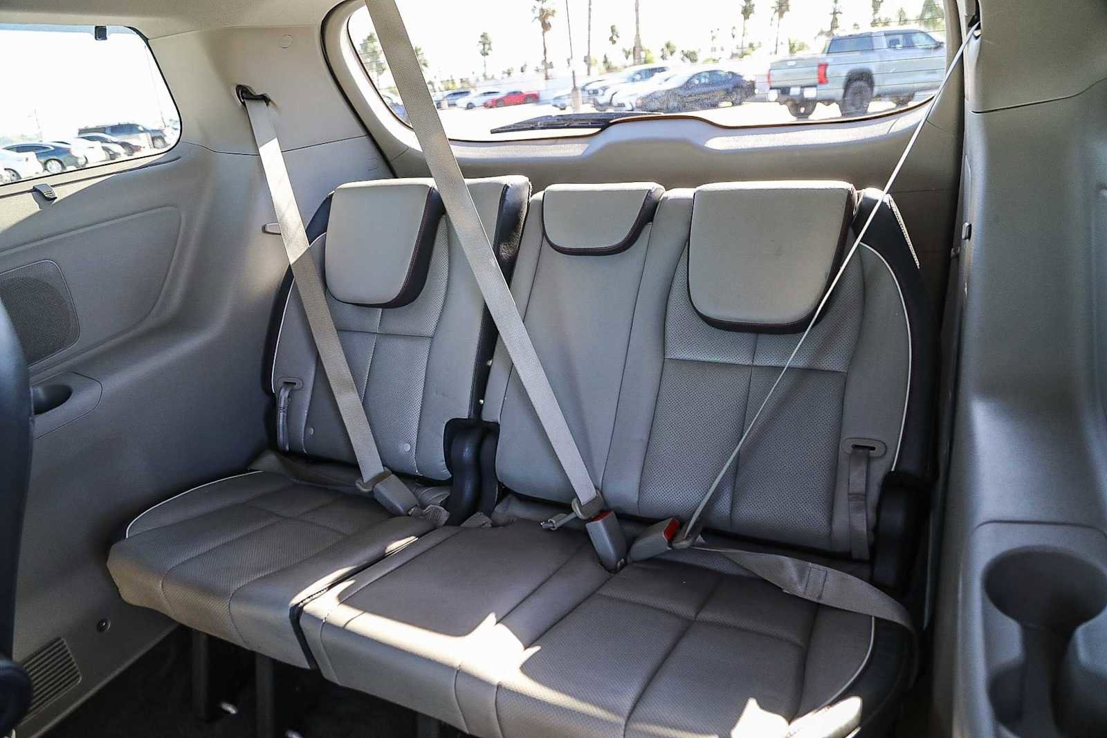 Thumbnail: 2017 Kia Sedona - 19