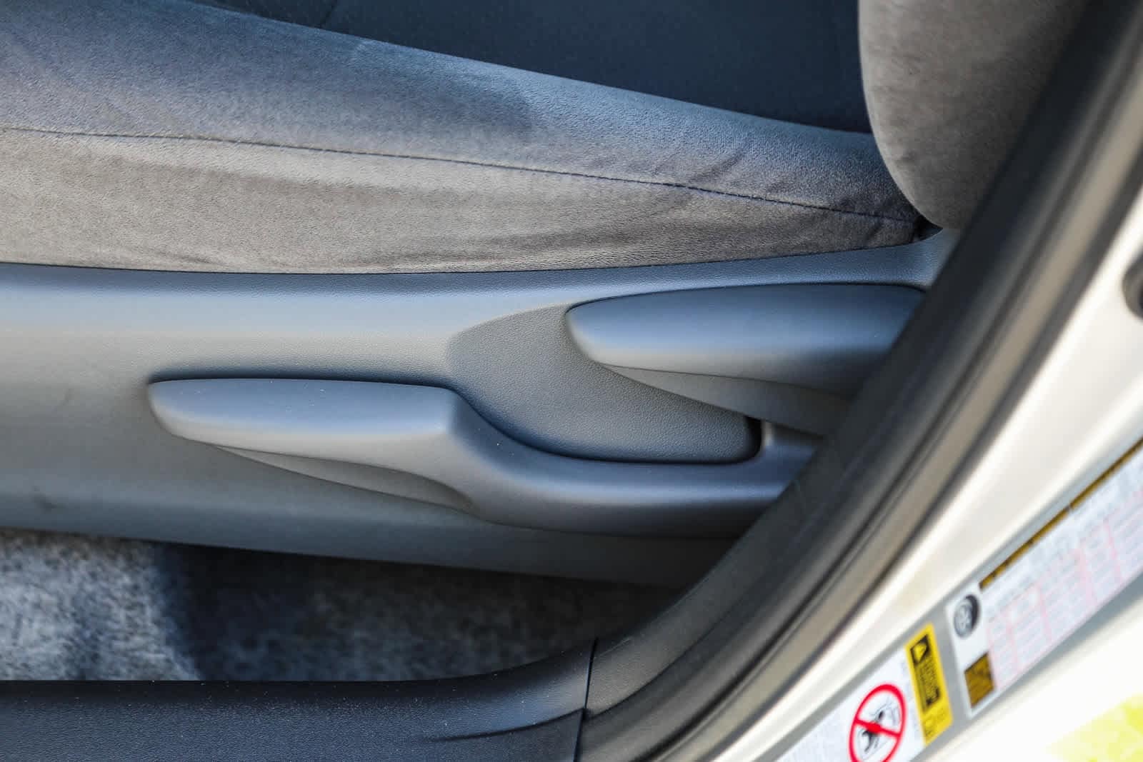 Thumbnail: 2013 Toyota Prius - 18