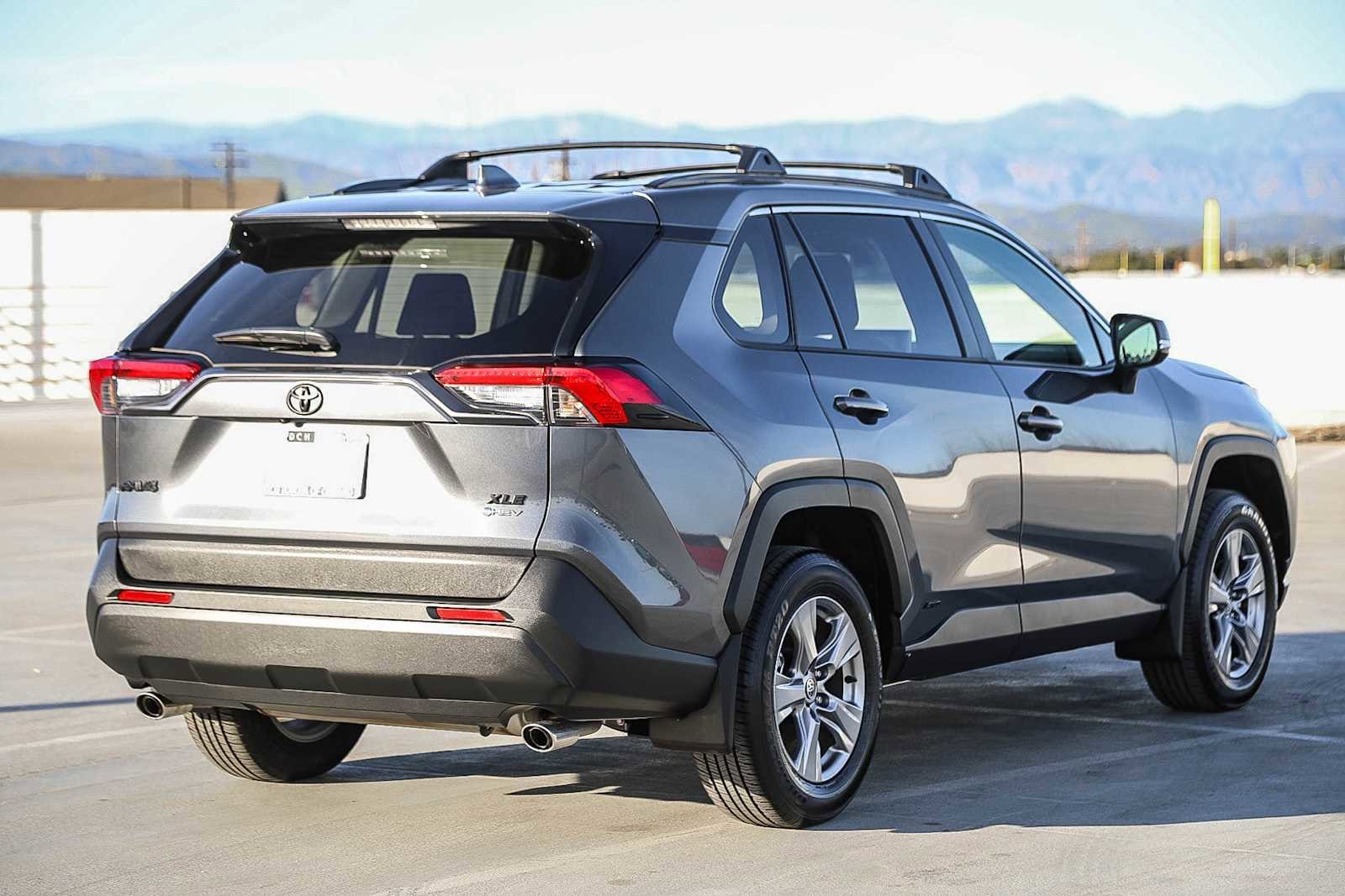 Thumbnail: 2025 Toyota RAV4 - 5