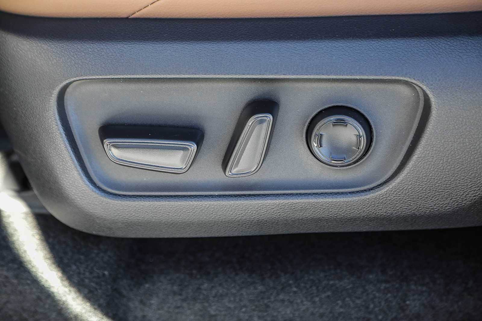 Thumbnail: 2026 Toyota 4Runner - 21