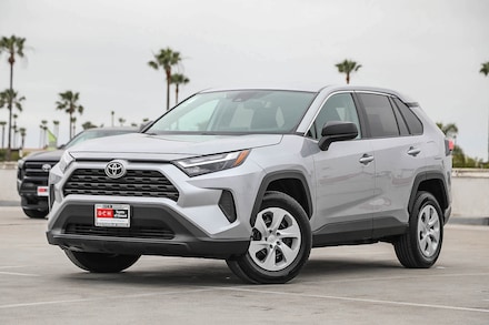 2024 Toyota RAV4 LE SUV