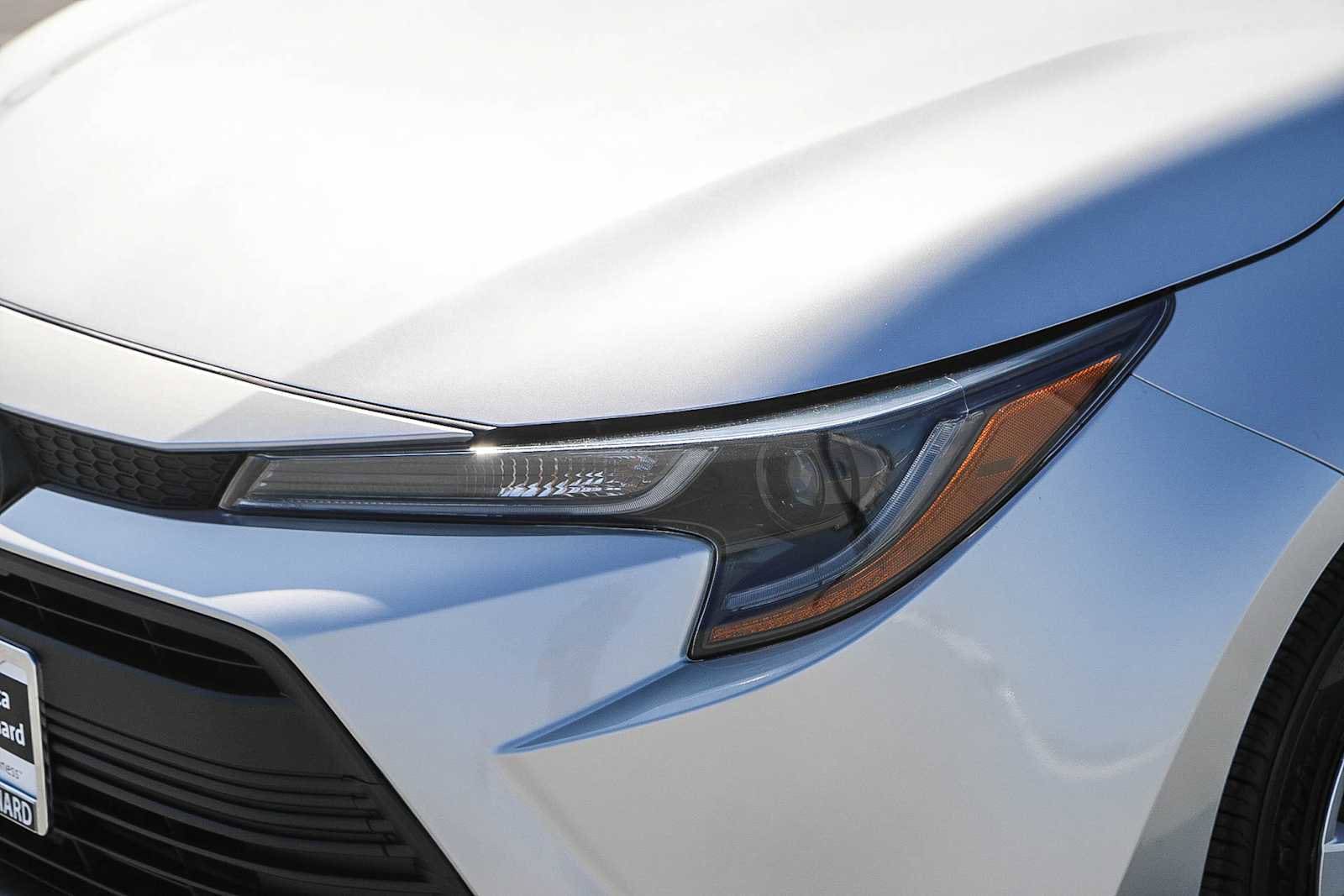 Thumbnail: 2023 Toyota Corolla - 7