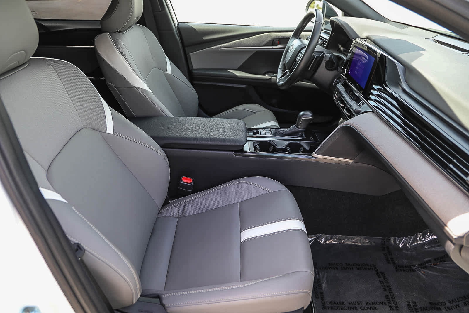 Thumbnail: 2025 Toyota Camry - 17