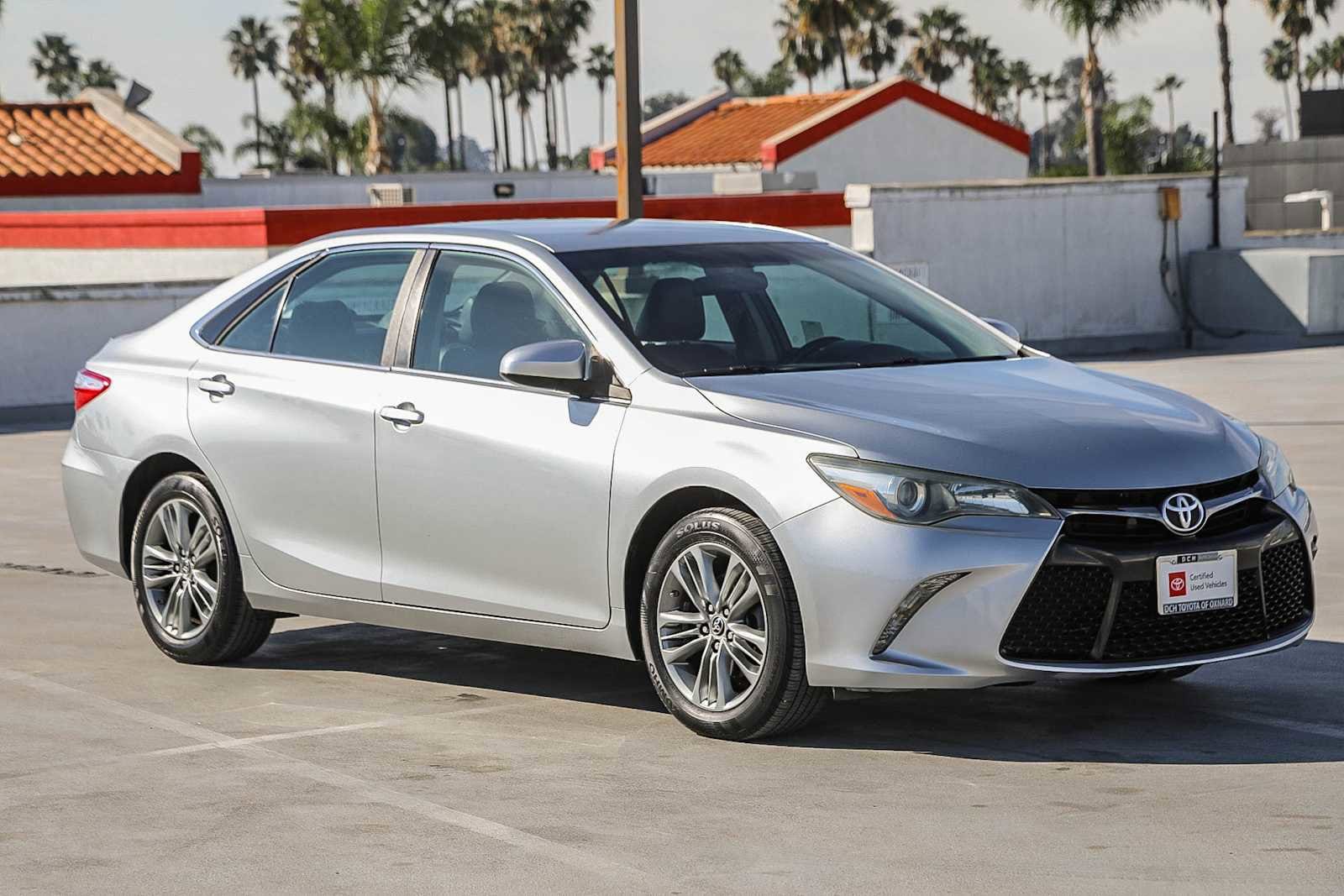 Thumbnail: 2015 Toyota Camry - 4