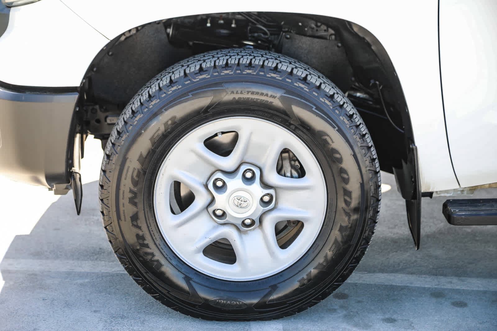 2019 Toyota Tundra SR 8