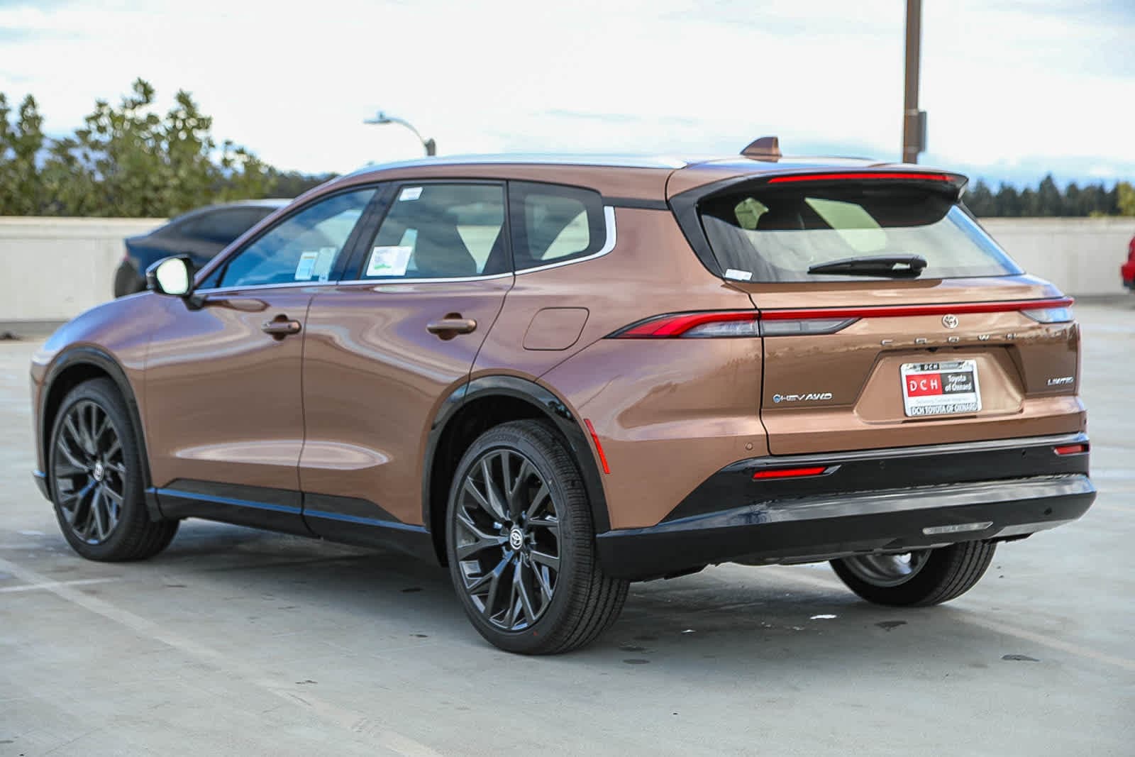 Thumbnail: 2025 Toyota Crown Signia - 7