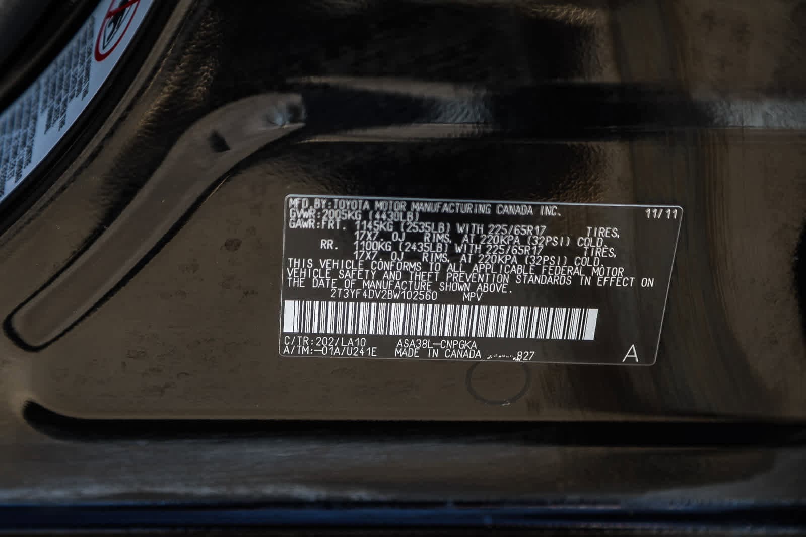 Thumbnail: 2011 Toyota RAV4 - 26