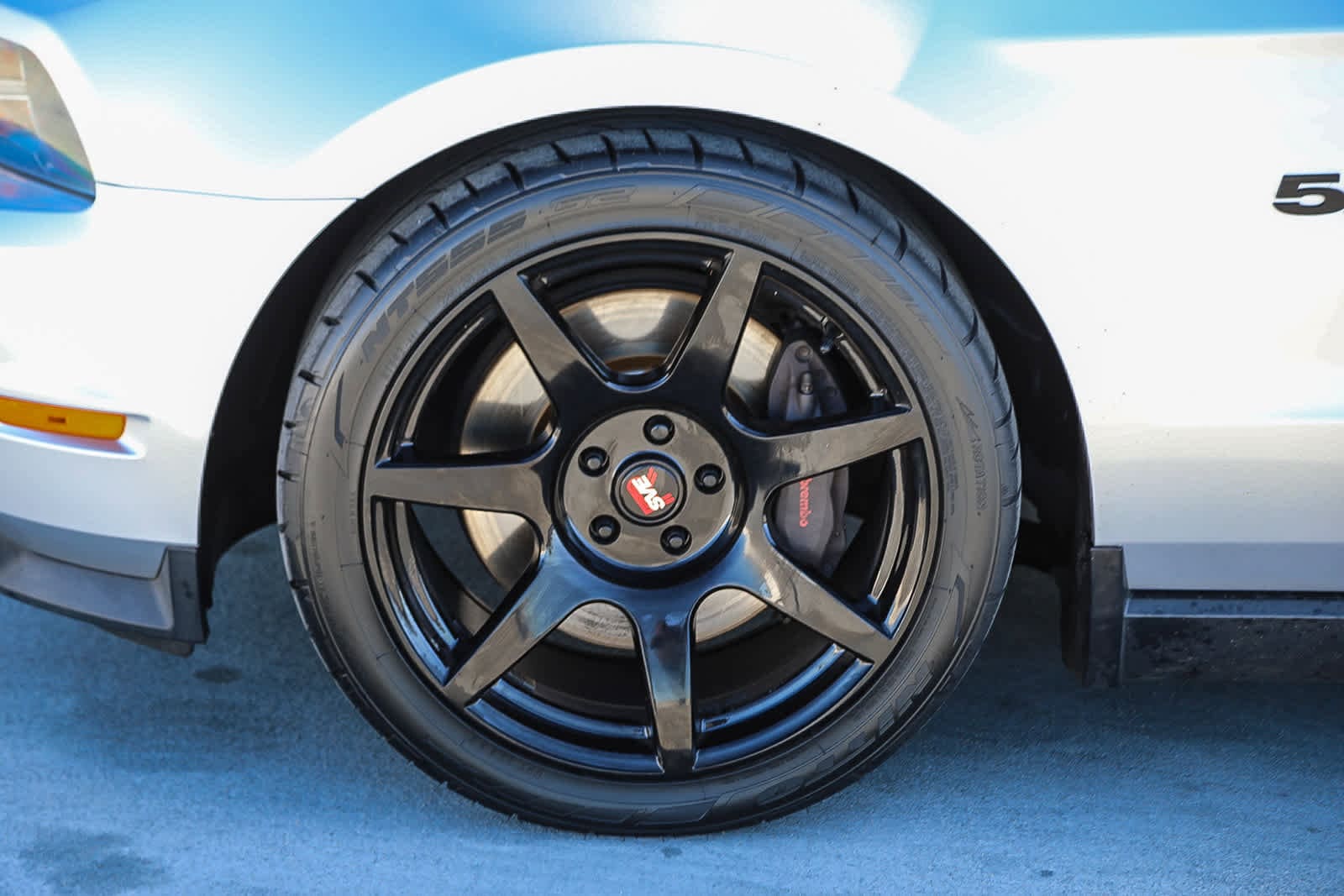 Thumbnail: 2011 Ford Mustang - 10