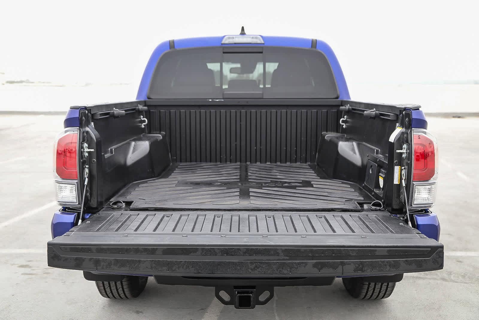 Thumbnail: 2023 Toyota Tacoma - 26