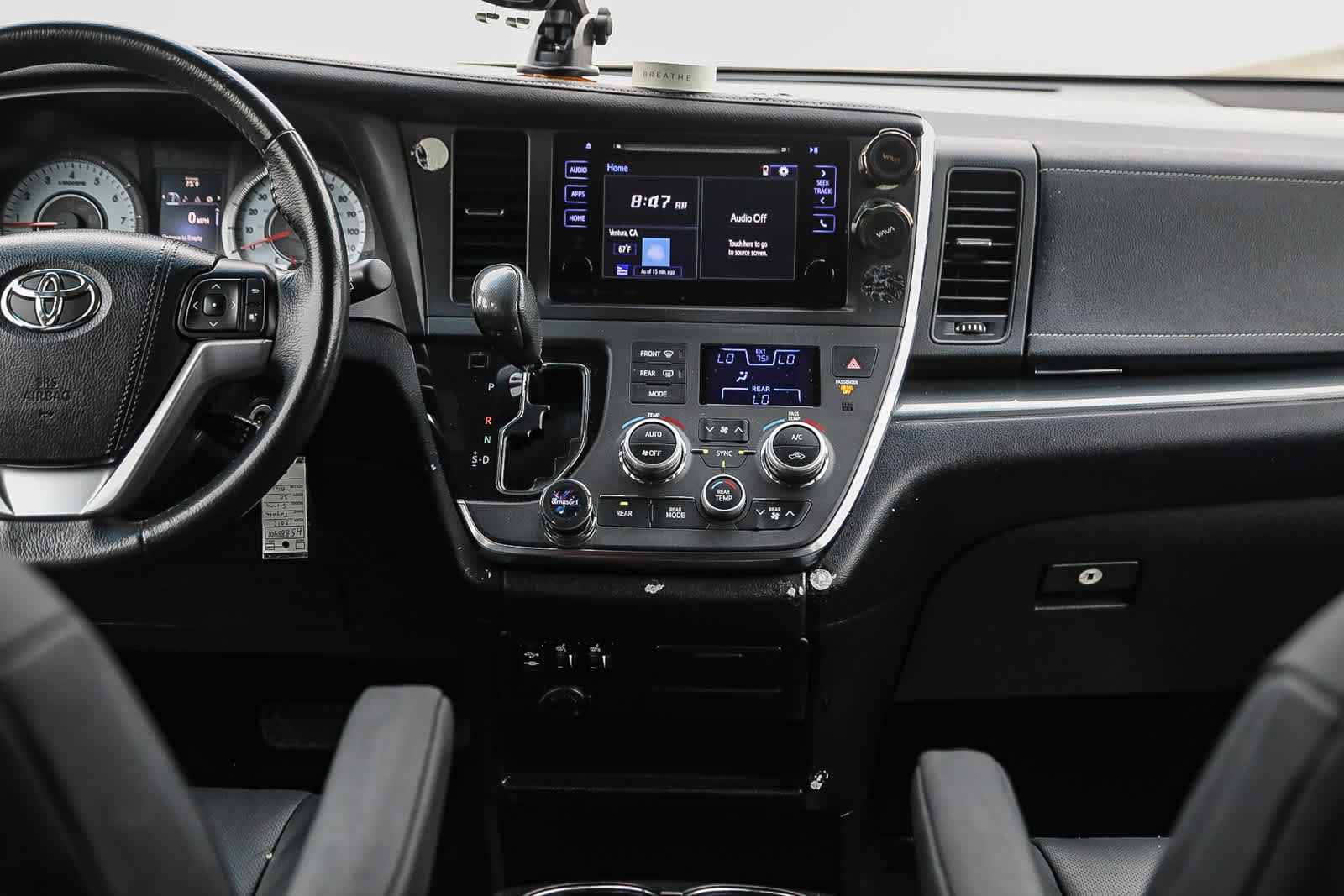 Thumbnail: 2017 Toyota Sienna - 12