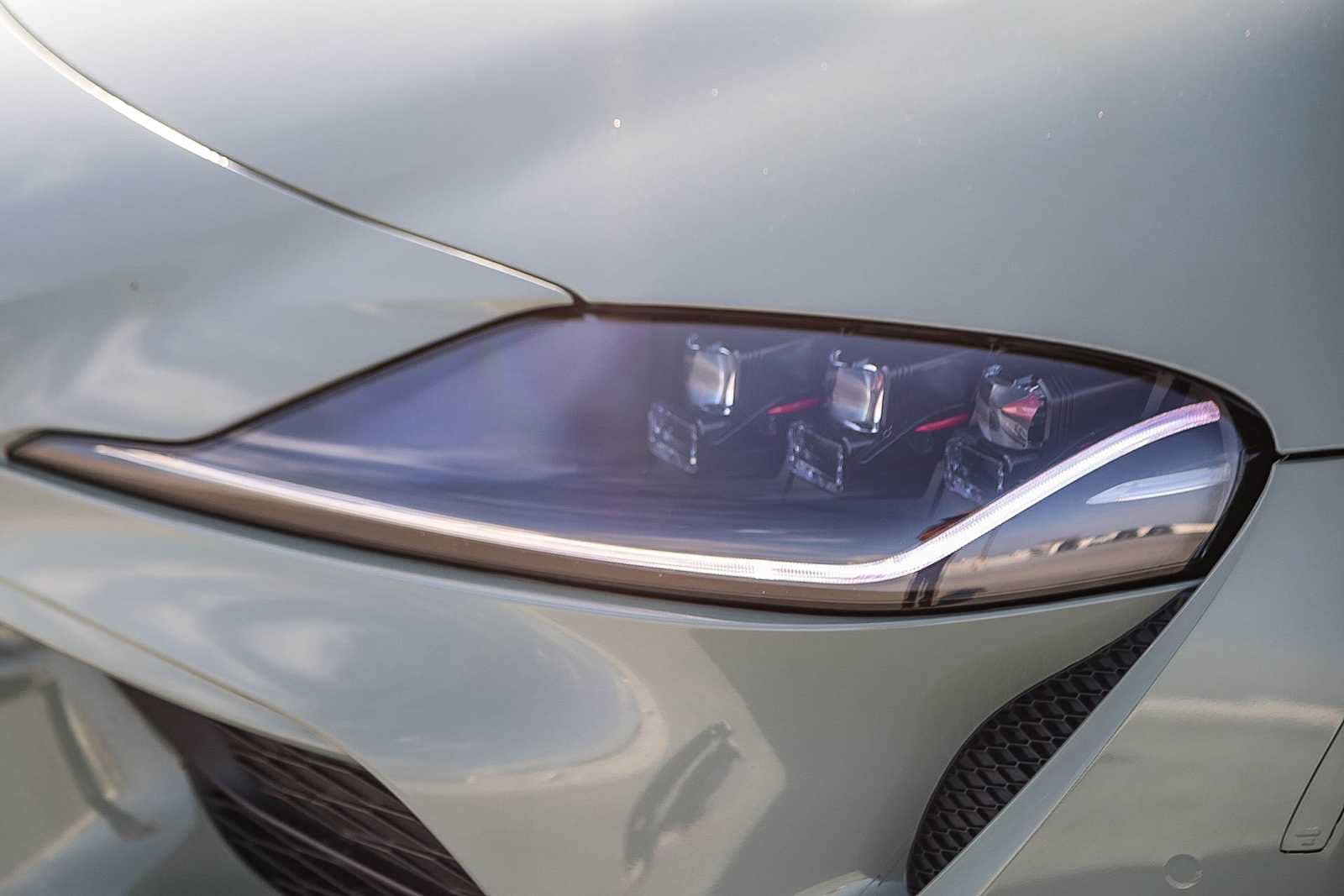 Thumbnail: 2023 Toyota GR Supra - 9