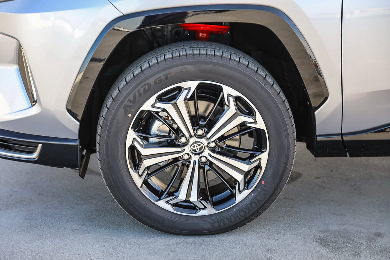 Thumbnail: 2025 Toyota RAV4 - 10