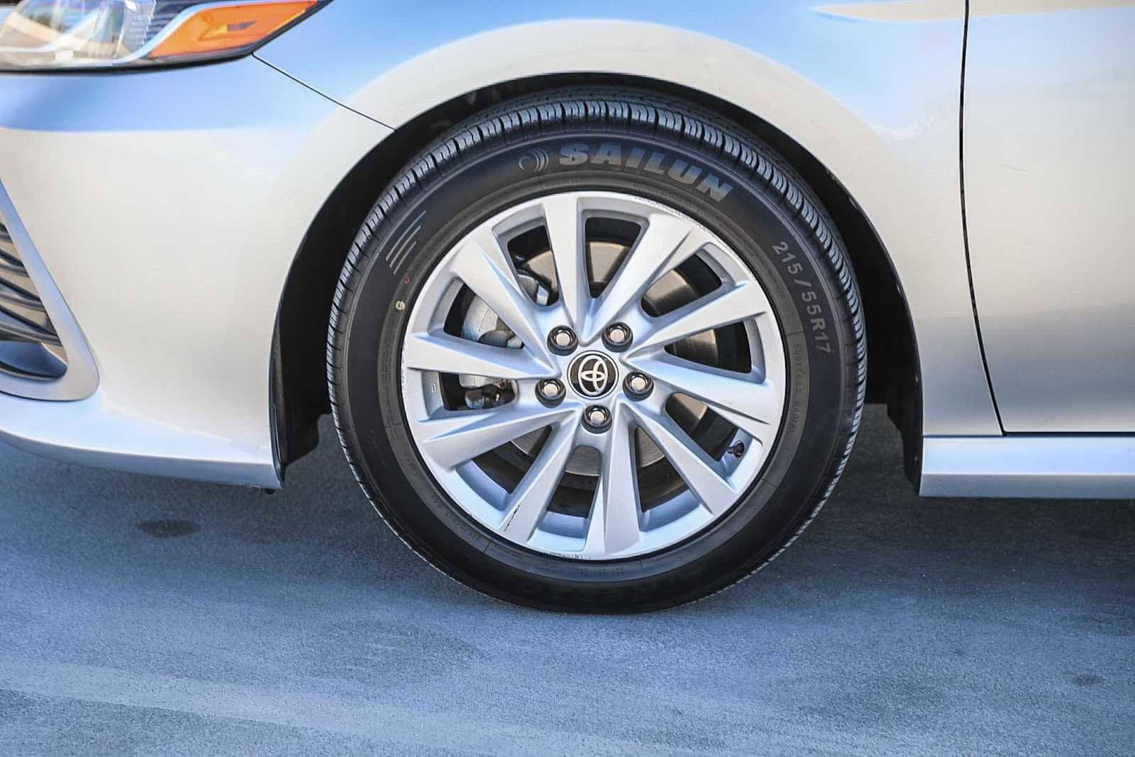 Thumbnail: 2023 Toyota Camry - 10