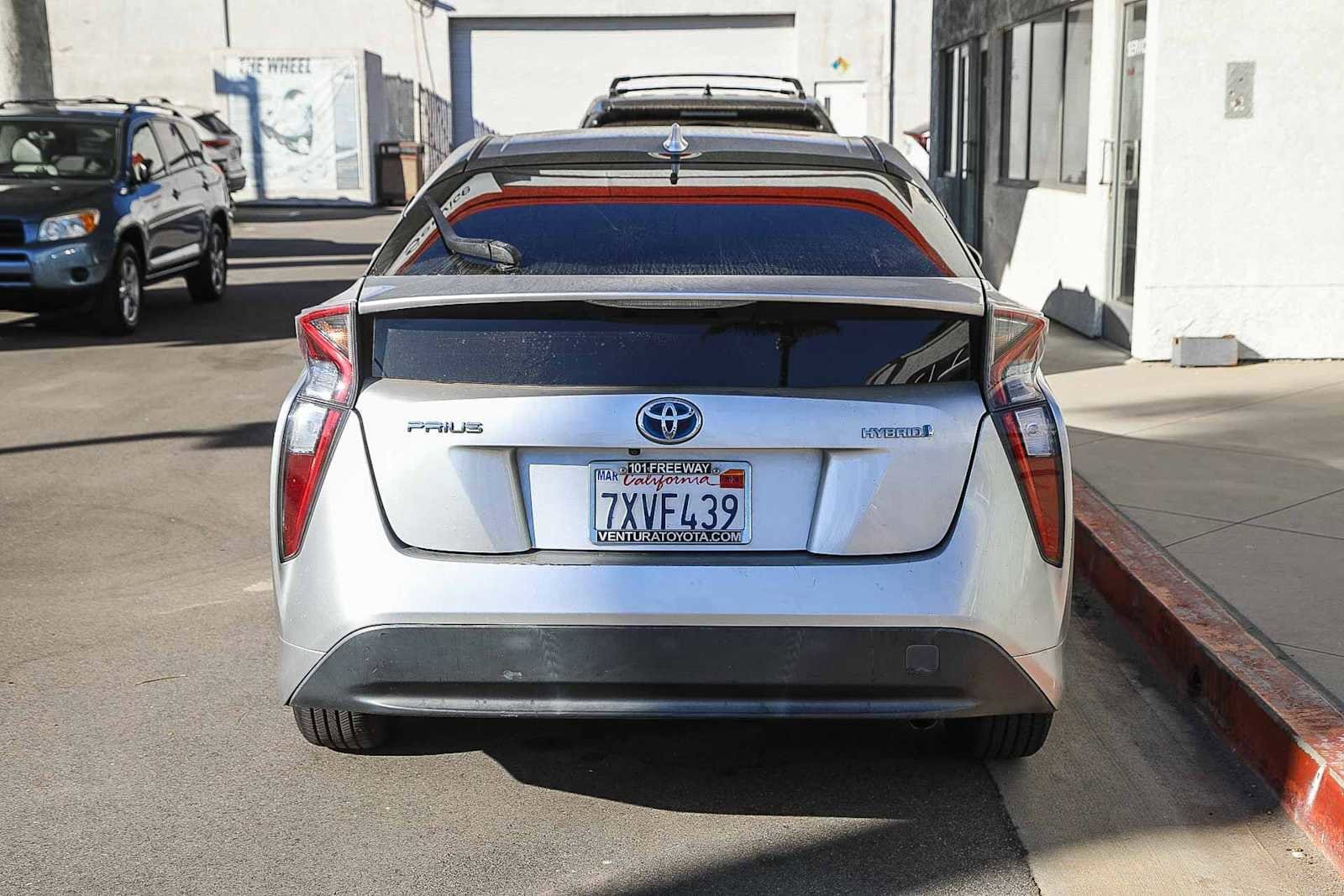 Thumbnail: 2016 Toyota Prius - 5