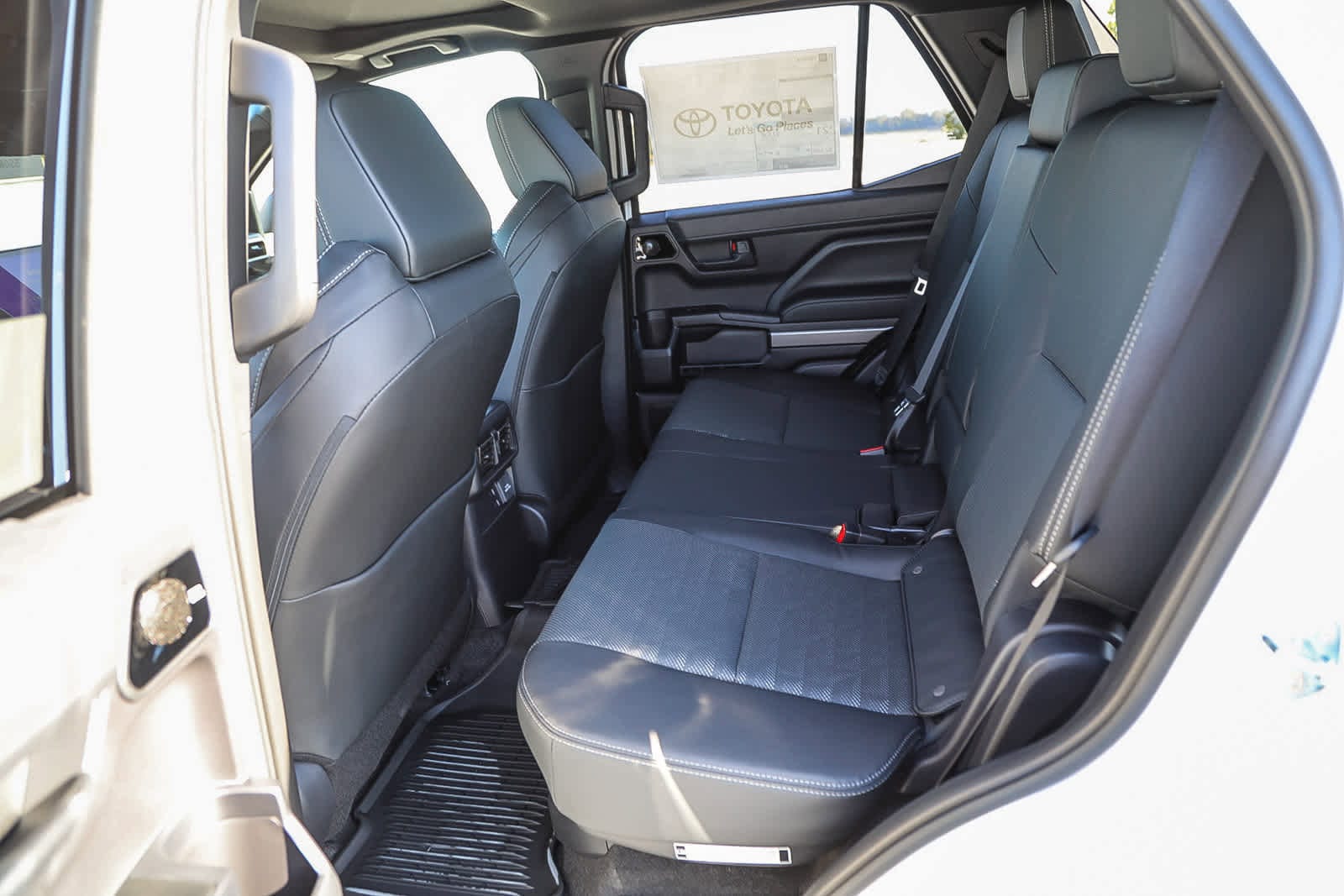 Thumbnail: 2025 Toyota 4Runner - 21